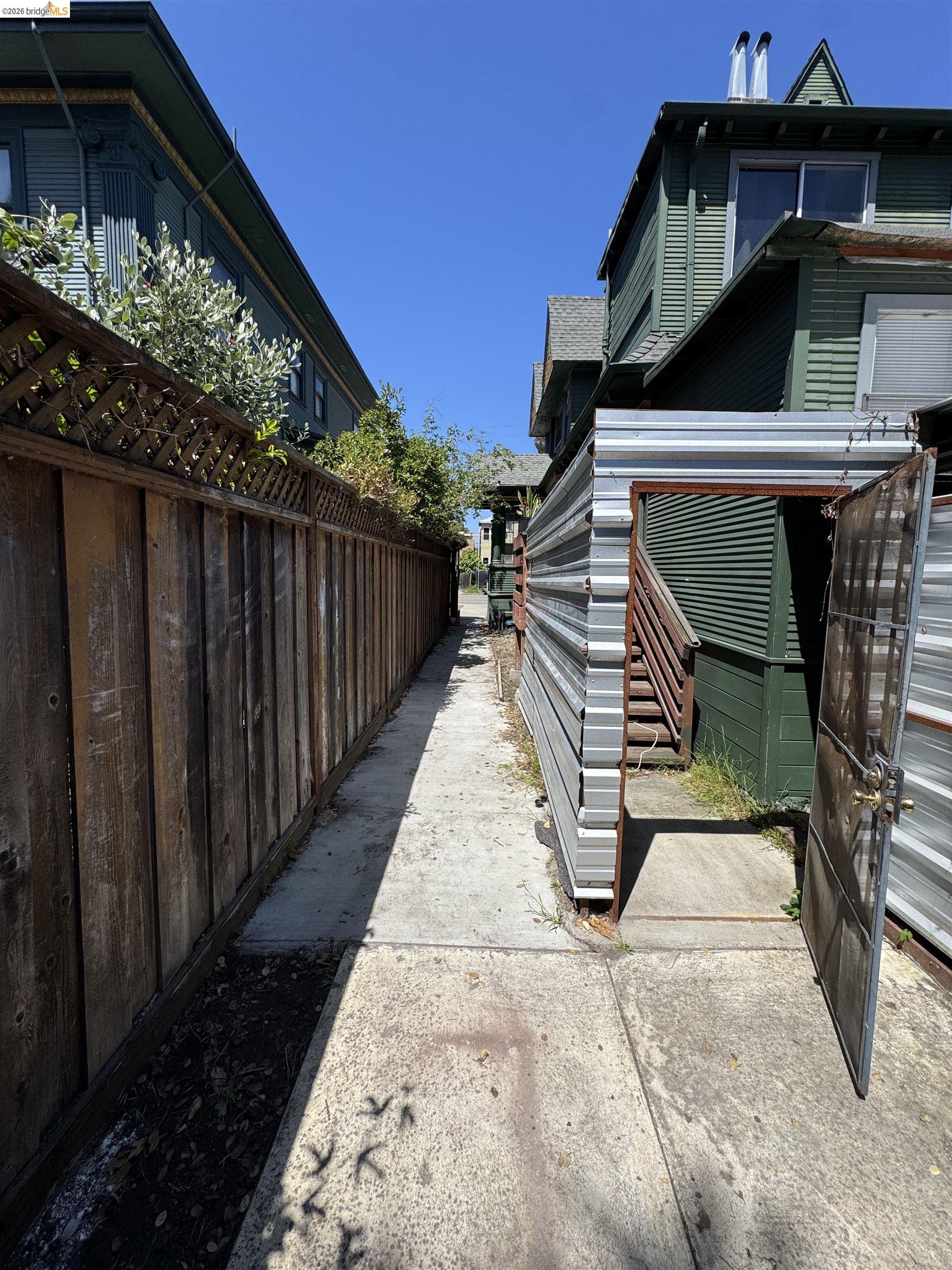 533 31st Street, Oakland CA 94609 — photo 43