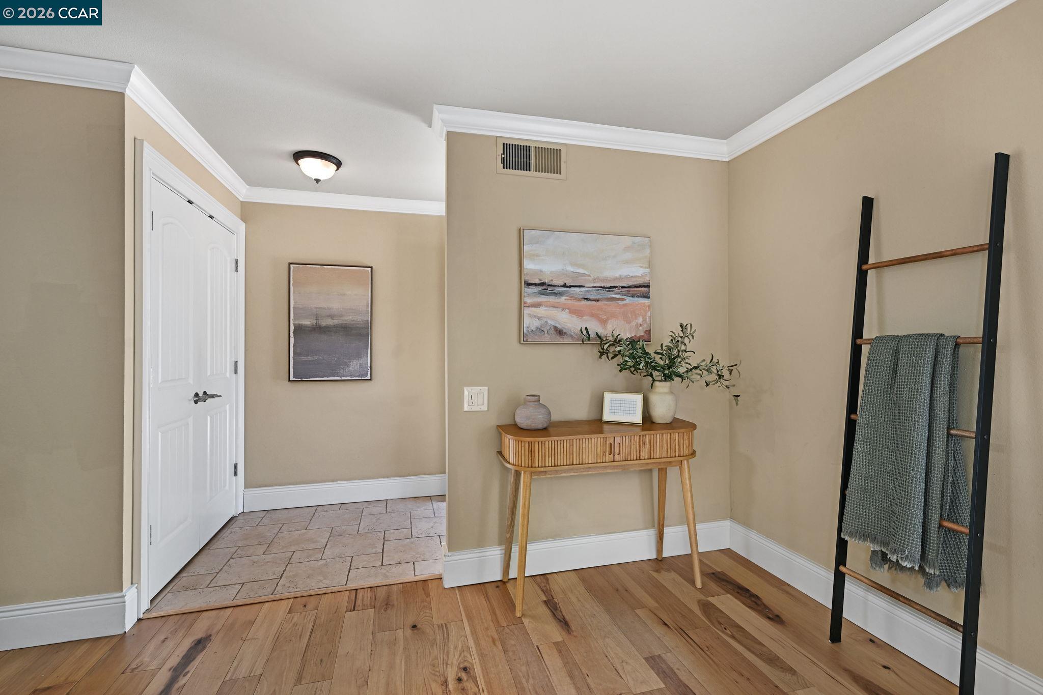 Photo #6: 41134870 Listing: Photo #6