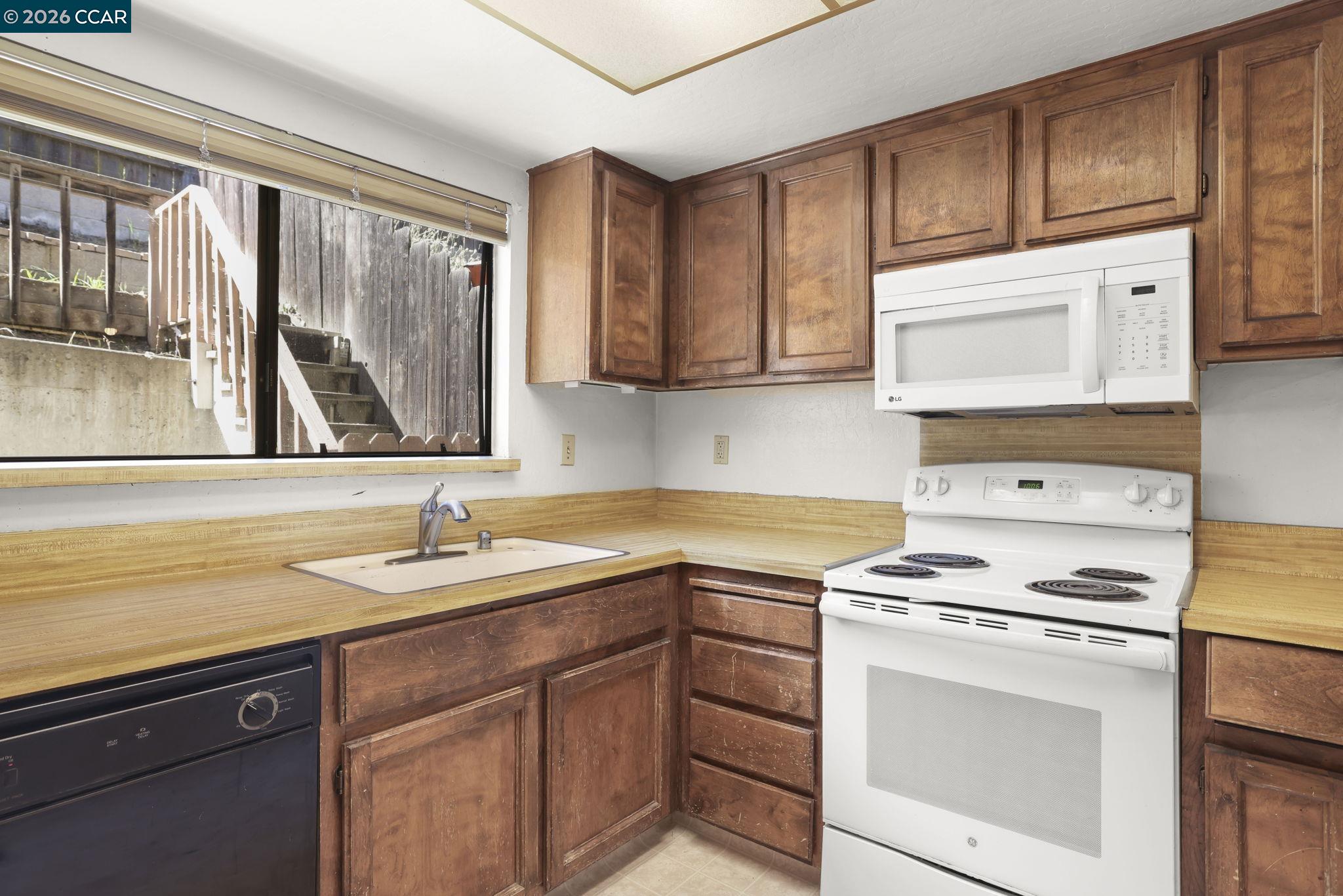 Photo #12: 41134875 Listing: Photo #12