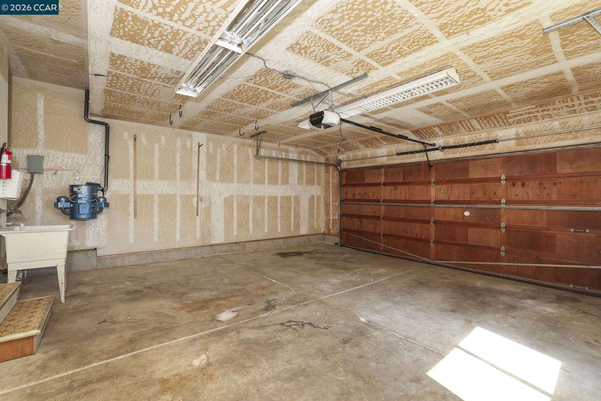 Photo #16: 41134875 Listing: Photo #16