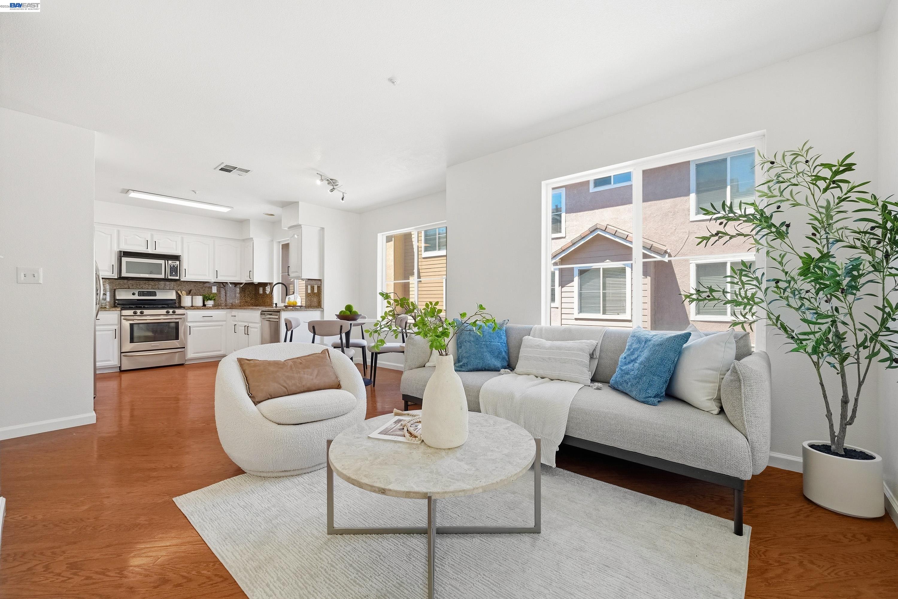 Photo #16: 41134880 Listing: Photo #16
