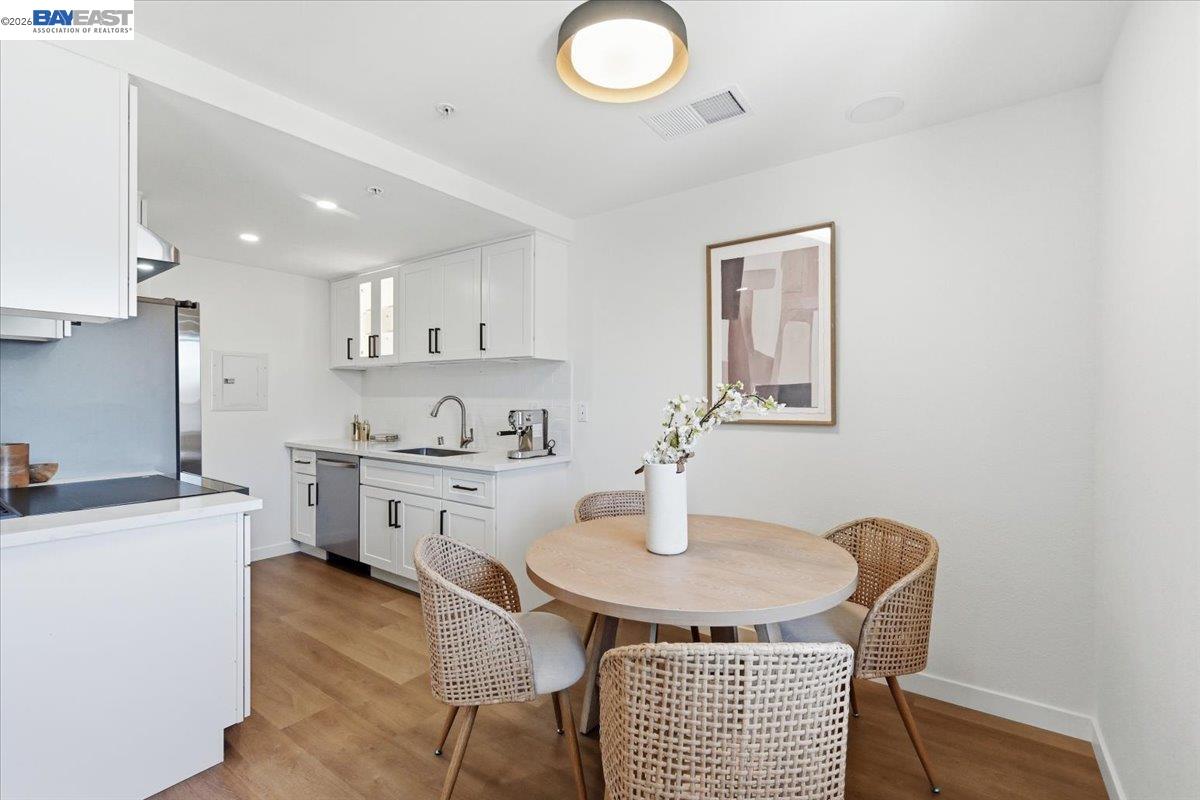 Photo #9: 41134889 Listing: Photo #9