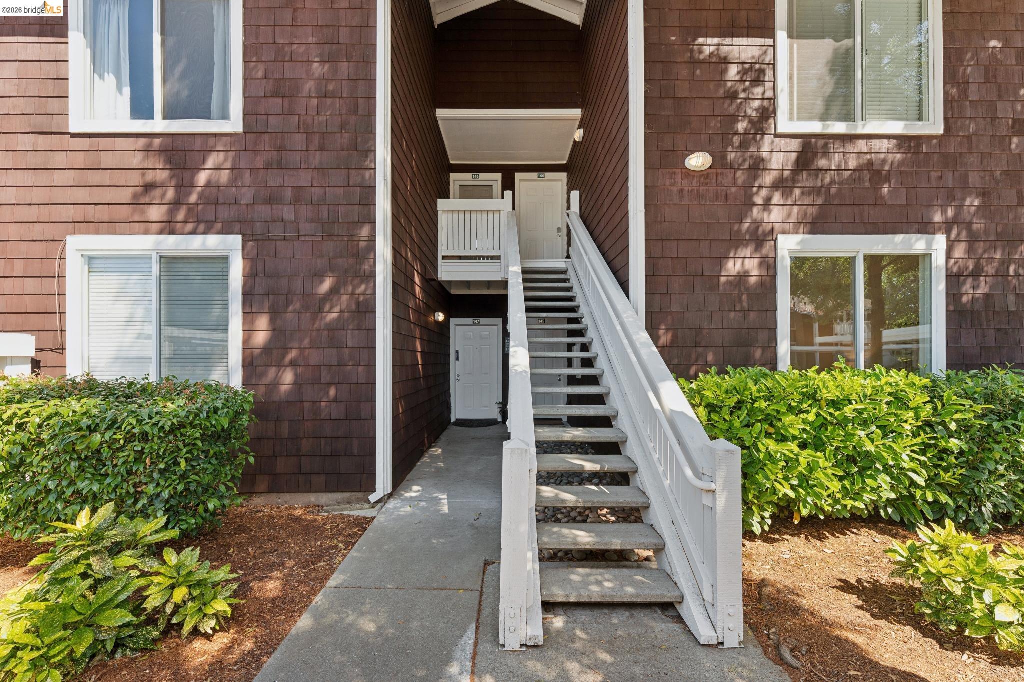 Photo #2: 41134896 Listing: Photo #2