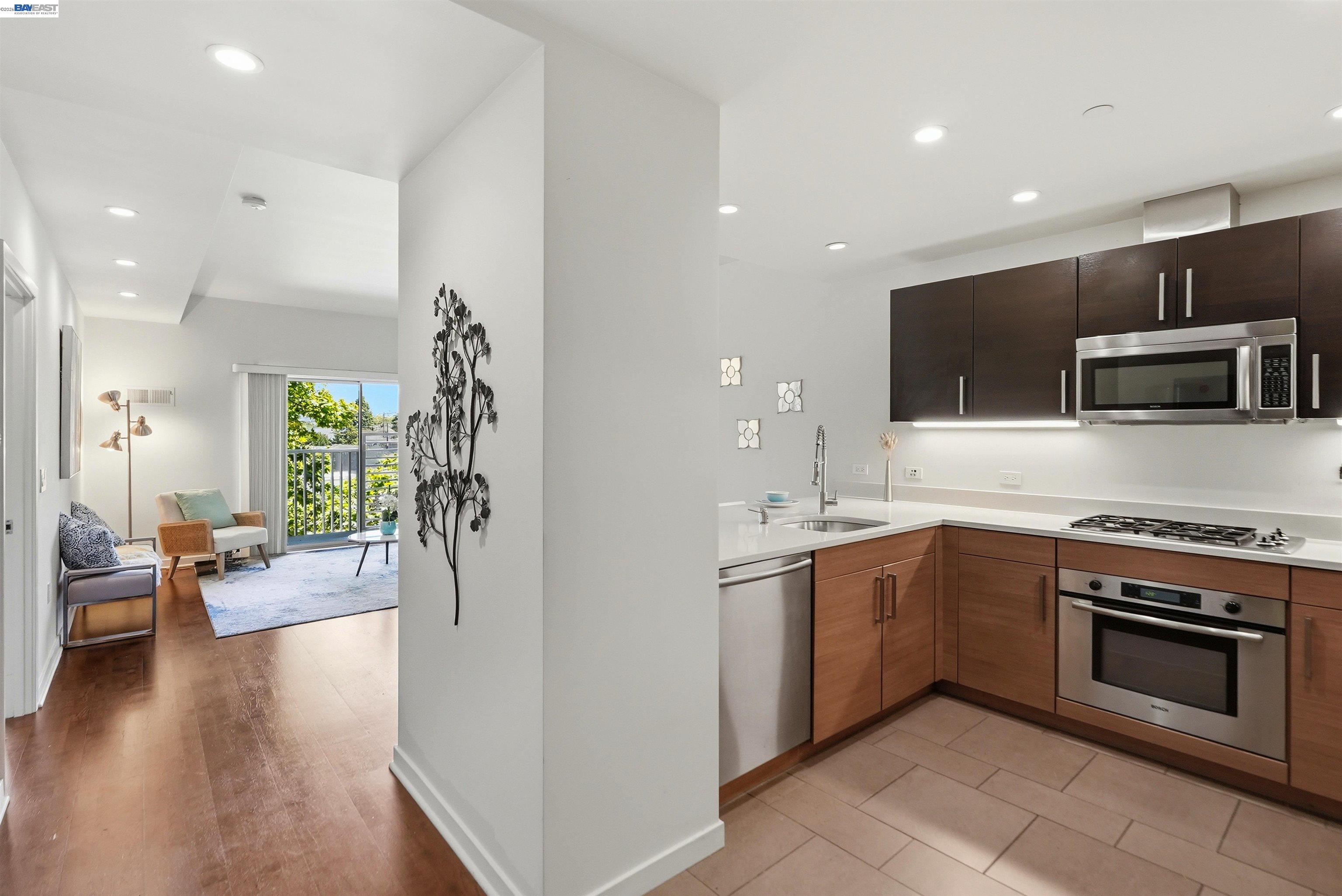 Photo #5: 41134898 Listing: Photo #5