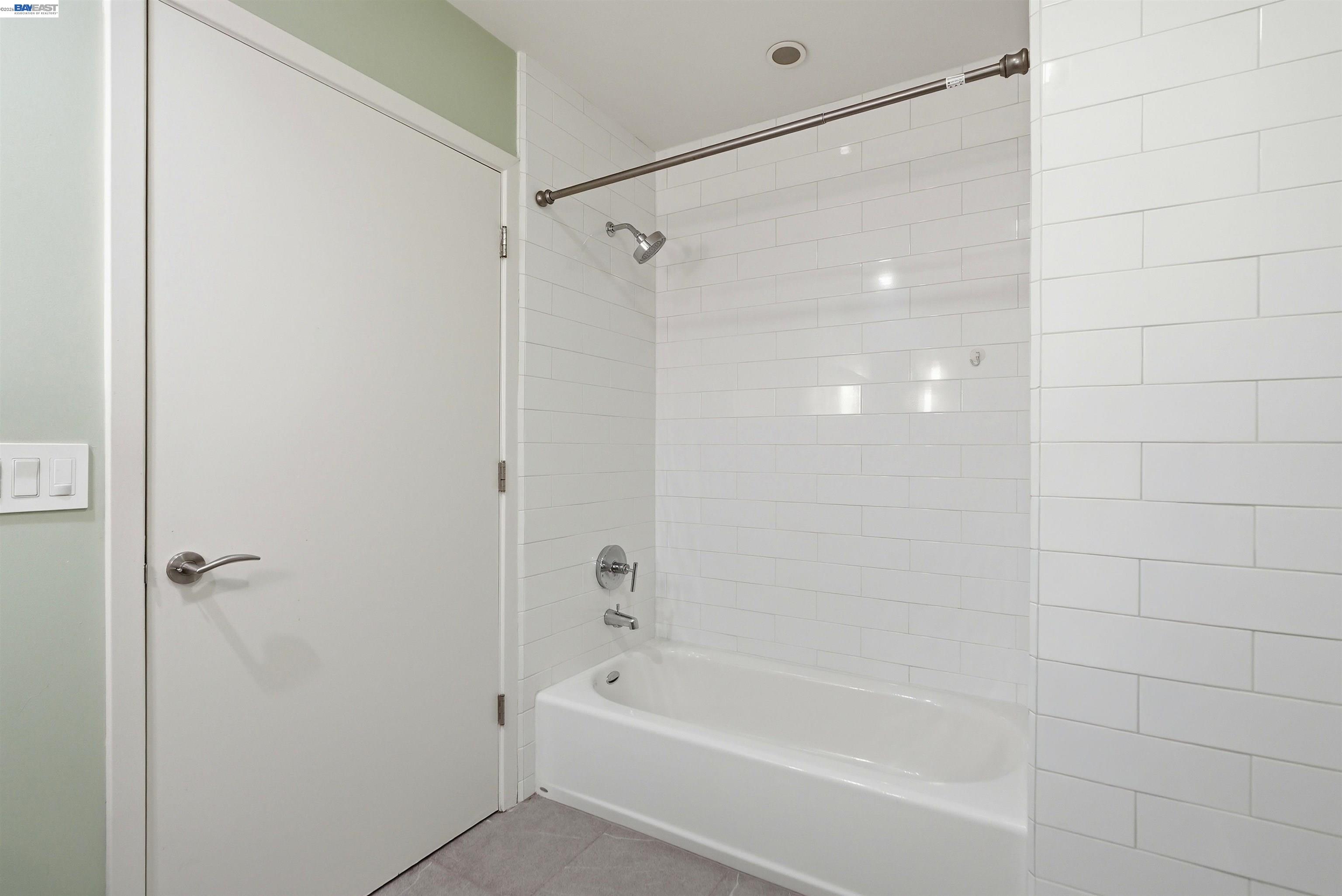 Photo #10: 41134898 Listing: Photo #10