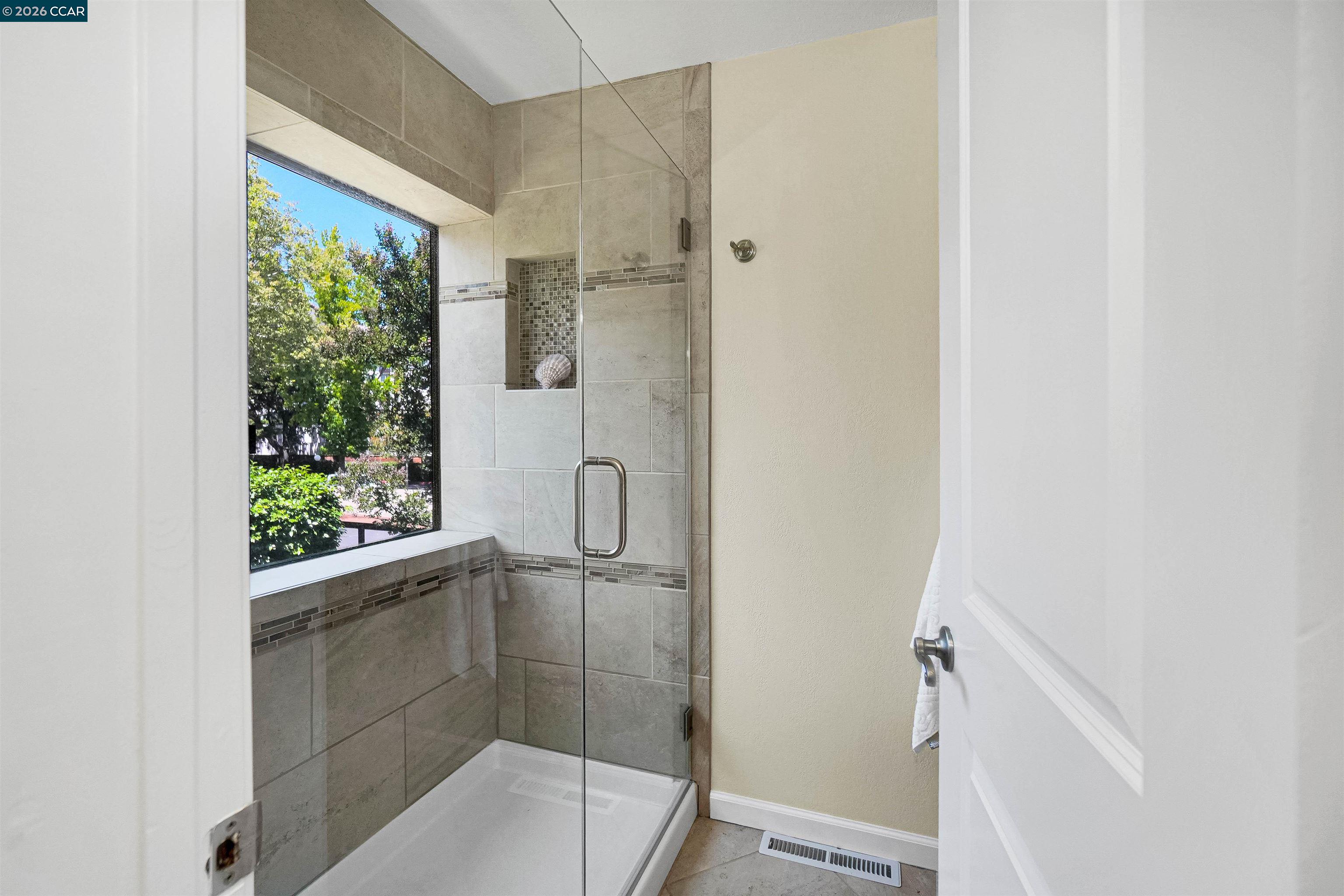 Photo #28: 41134964 Listing: Photo #28