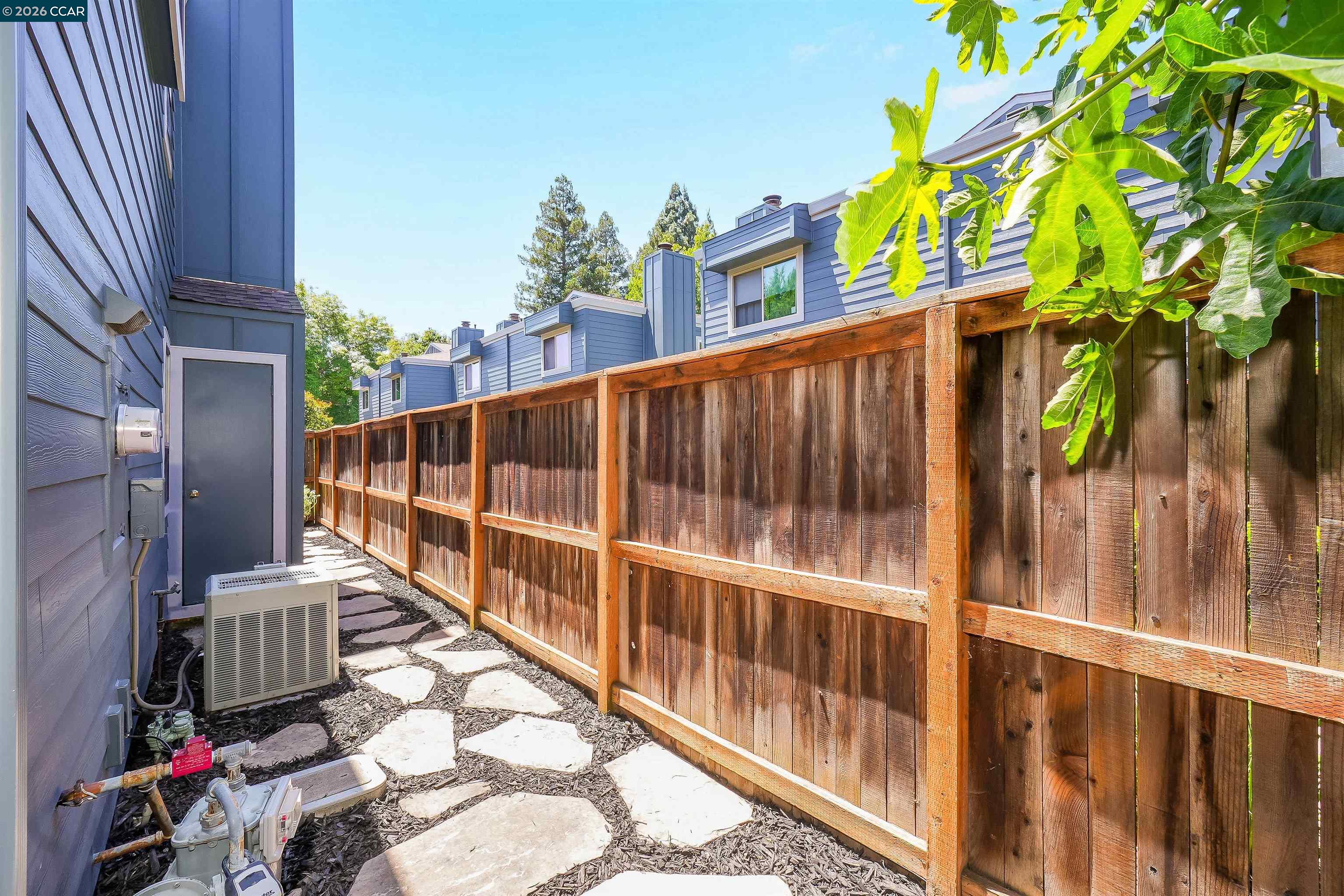 Photo #41: 41134964 Listing: Photo #41