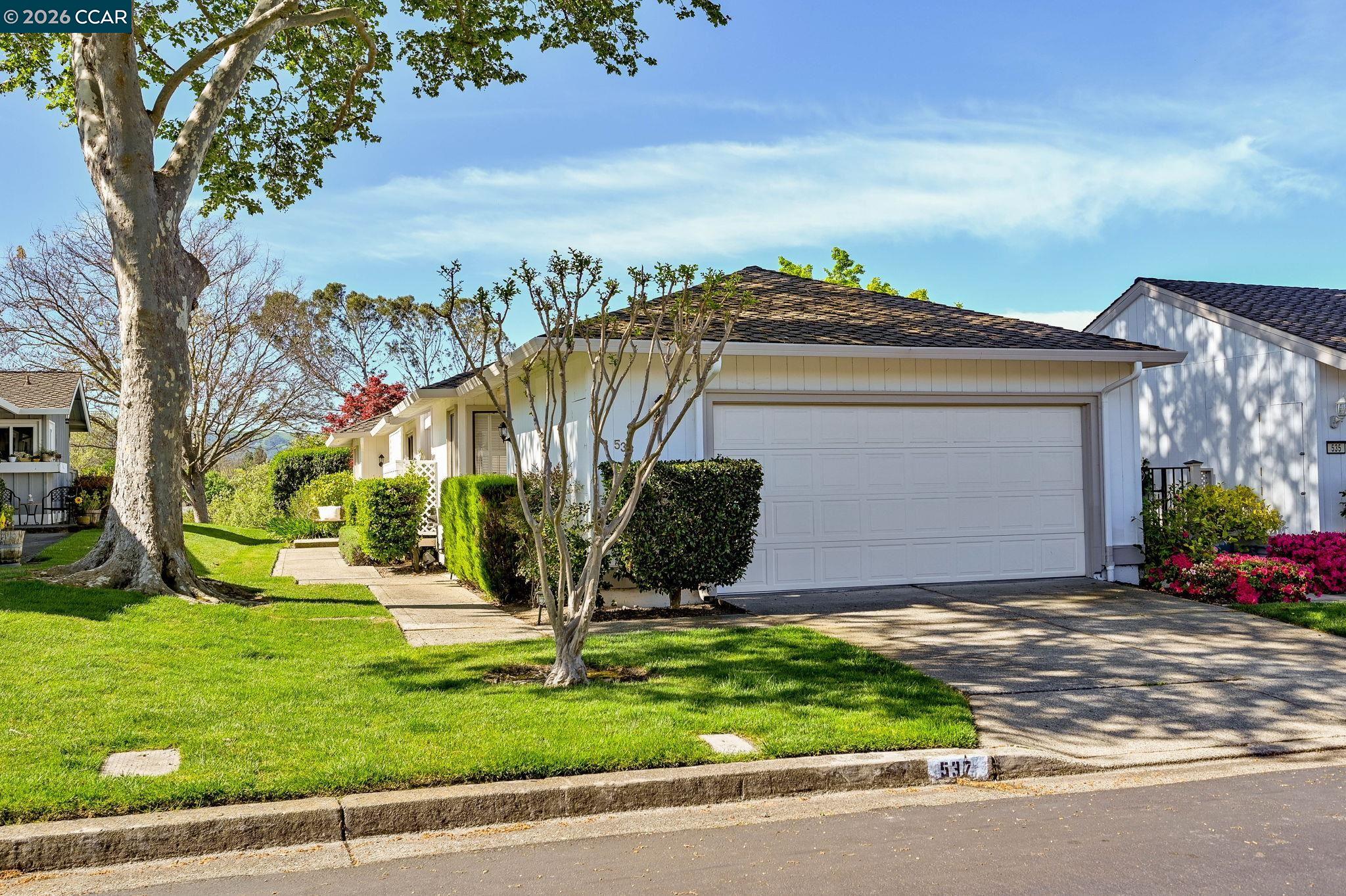 Photo #2: 41134978 Listing: Photo #2