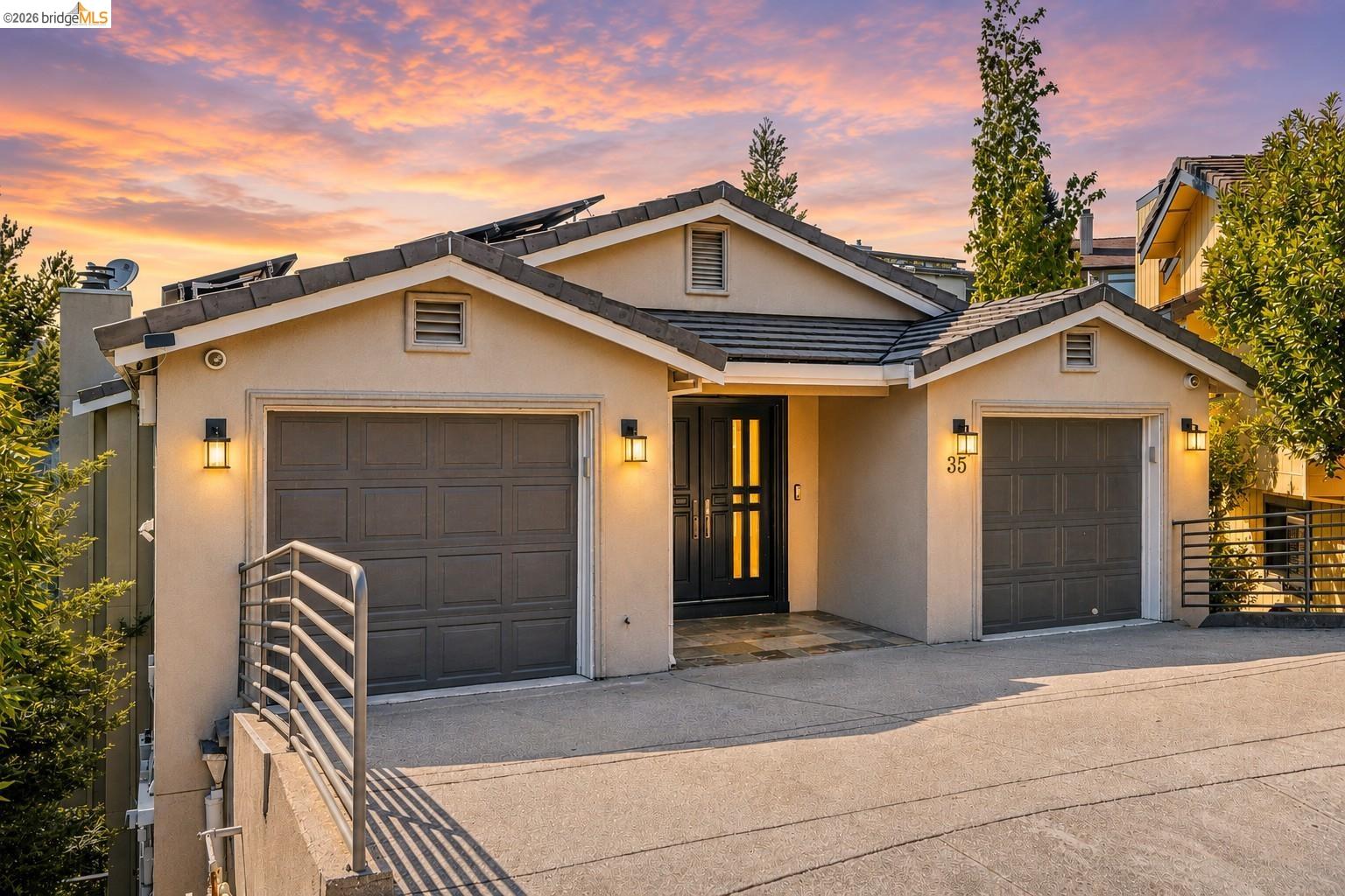 35 Bay Forest Ct, Oakland