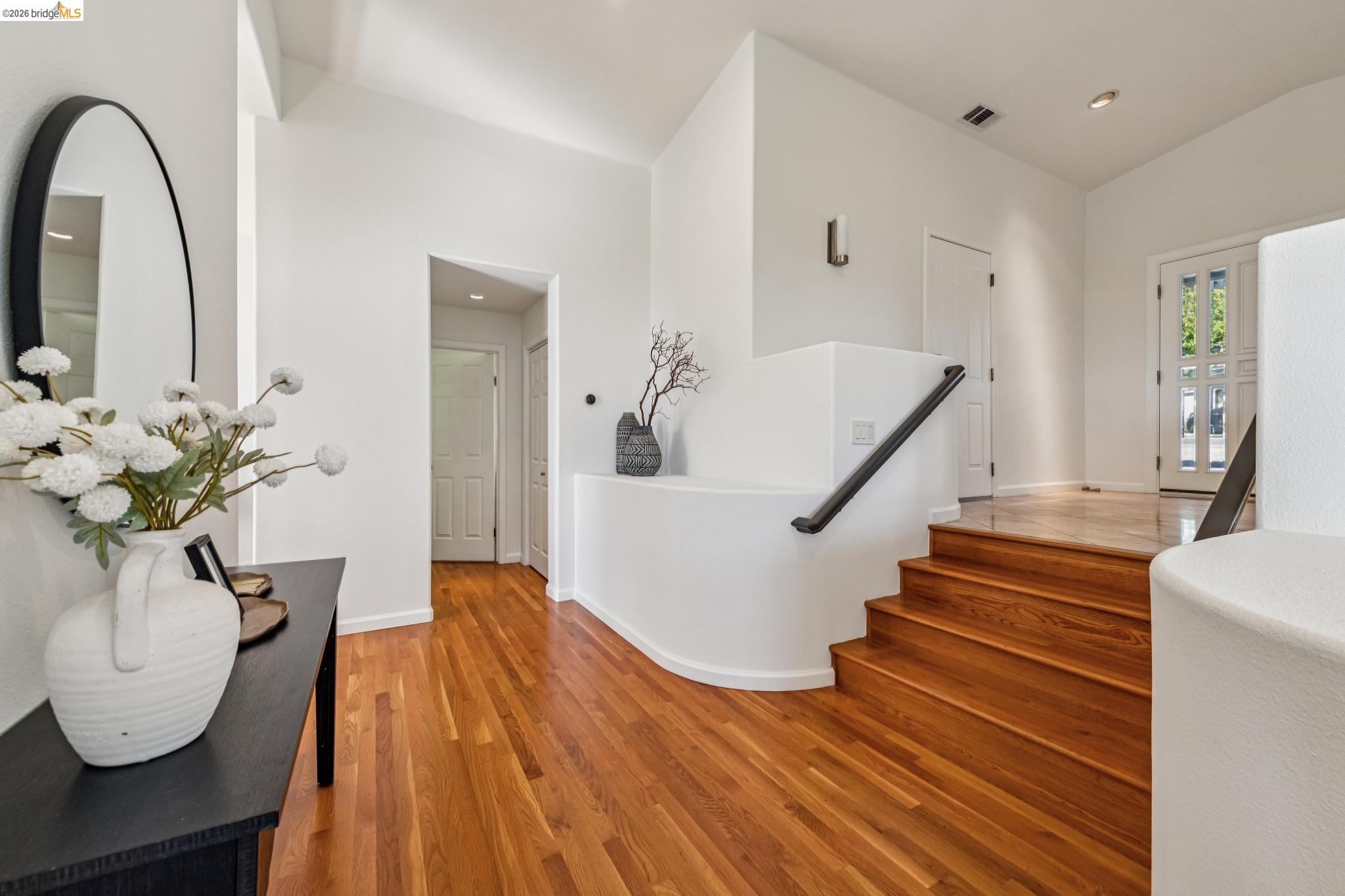 35 Bay Forest Ct, Oakland CA 94611 — photo 6