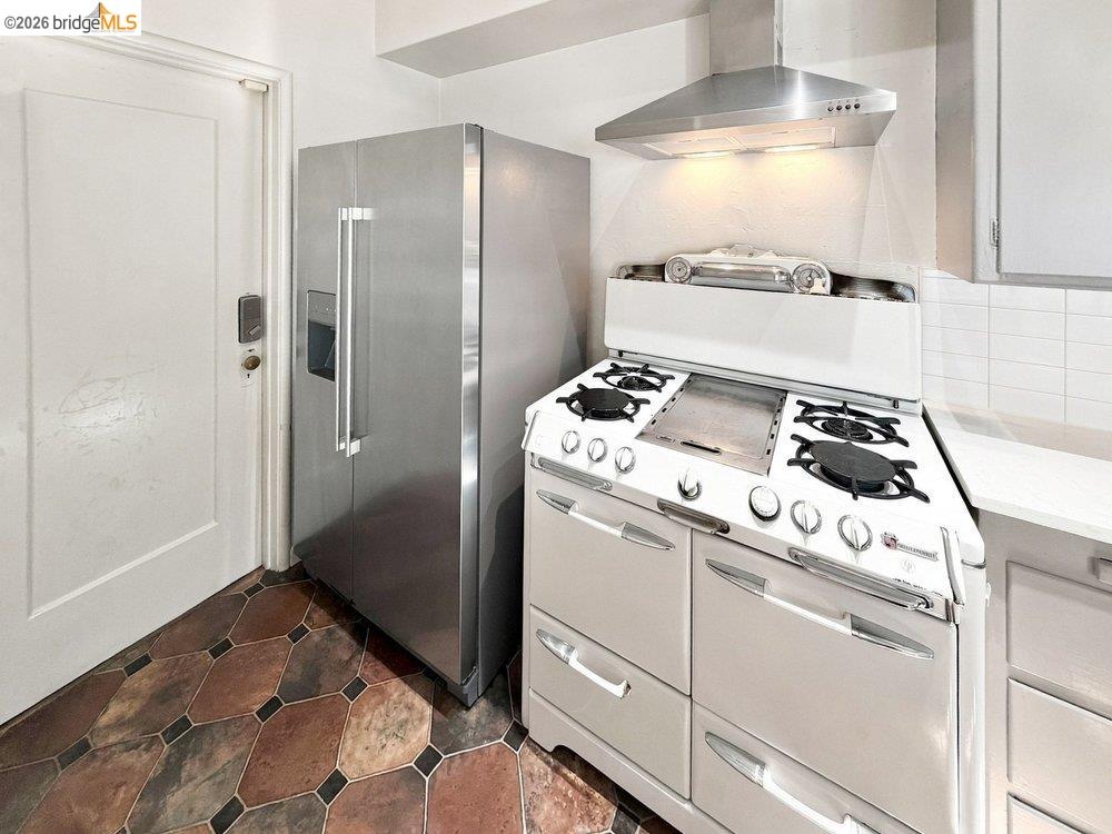 339 Hanover Ave, Oakland CA 94606 — photo 30