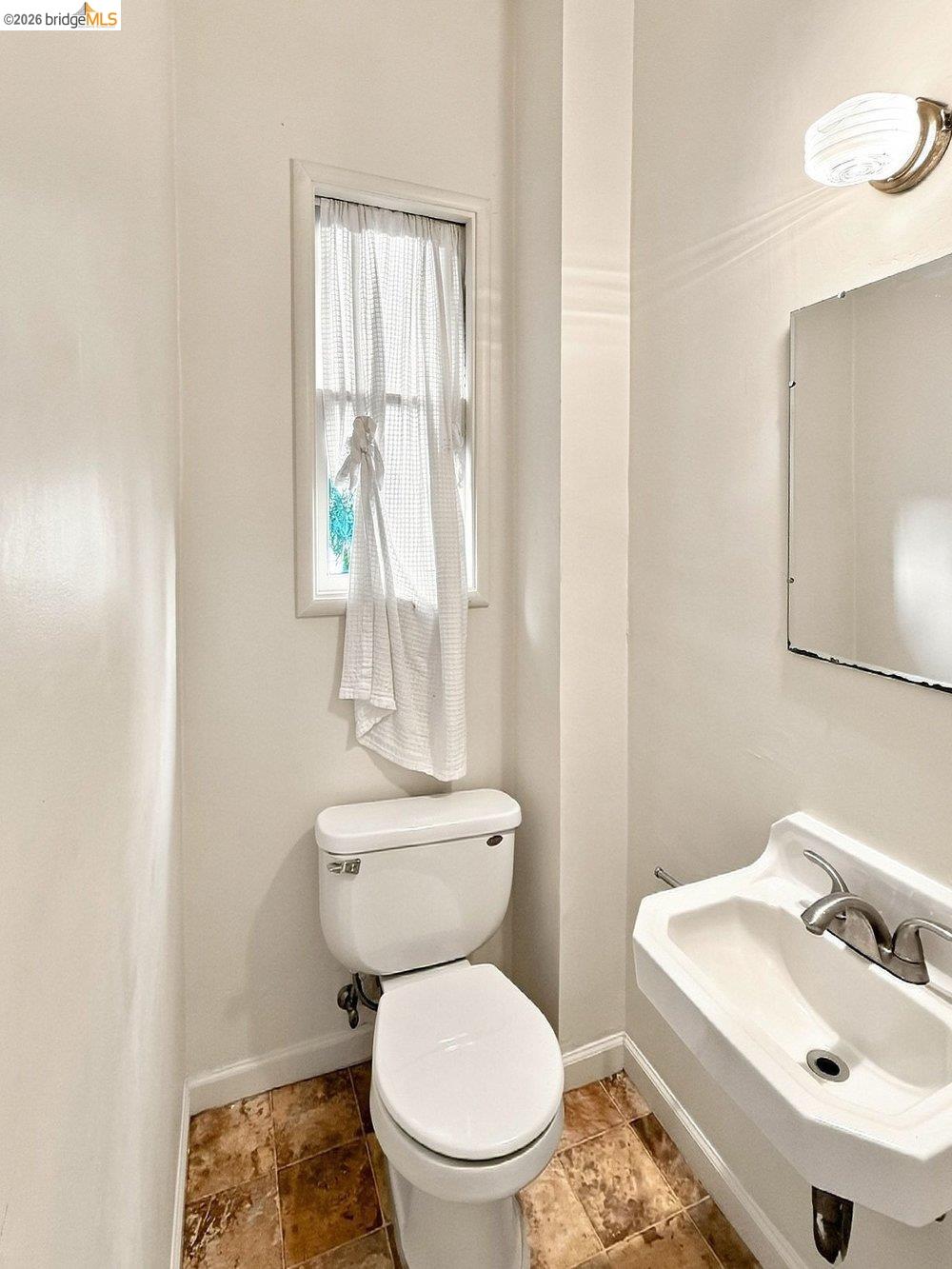339 Hanover Ave, Oakland CA 94606 — photo 31