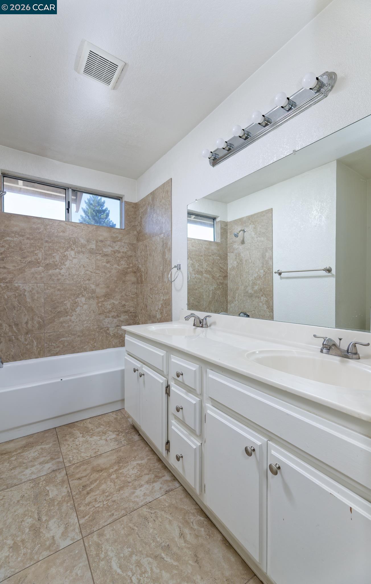 418 Stoneybrook Ln, Vacaville CA 95687 — photo 8