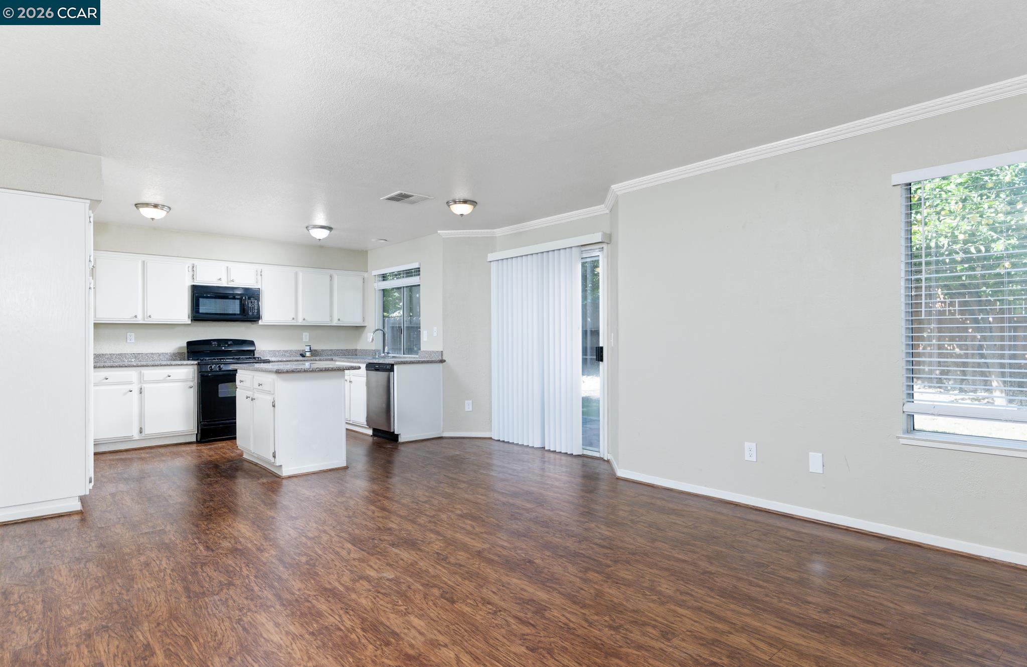 418 Stoneybrook Ln, Vacaville CA 95687 — photo 9
