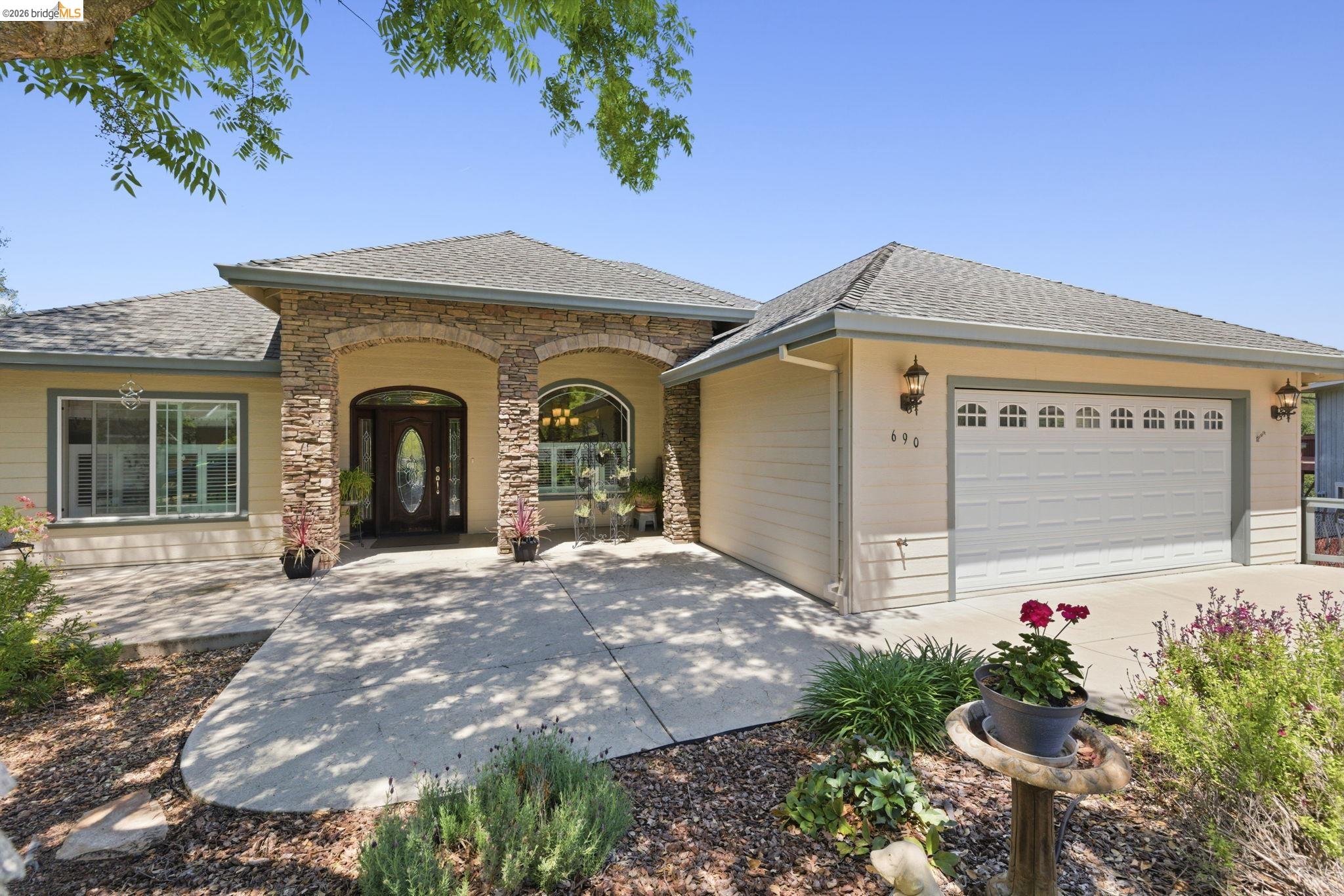Front Image Thumbnail for EB41135045