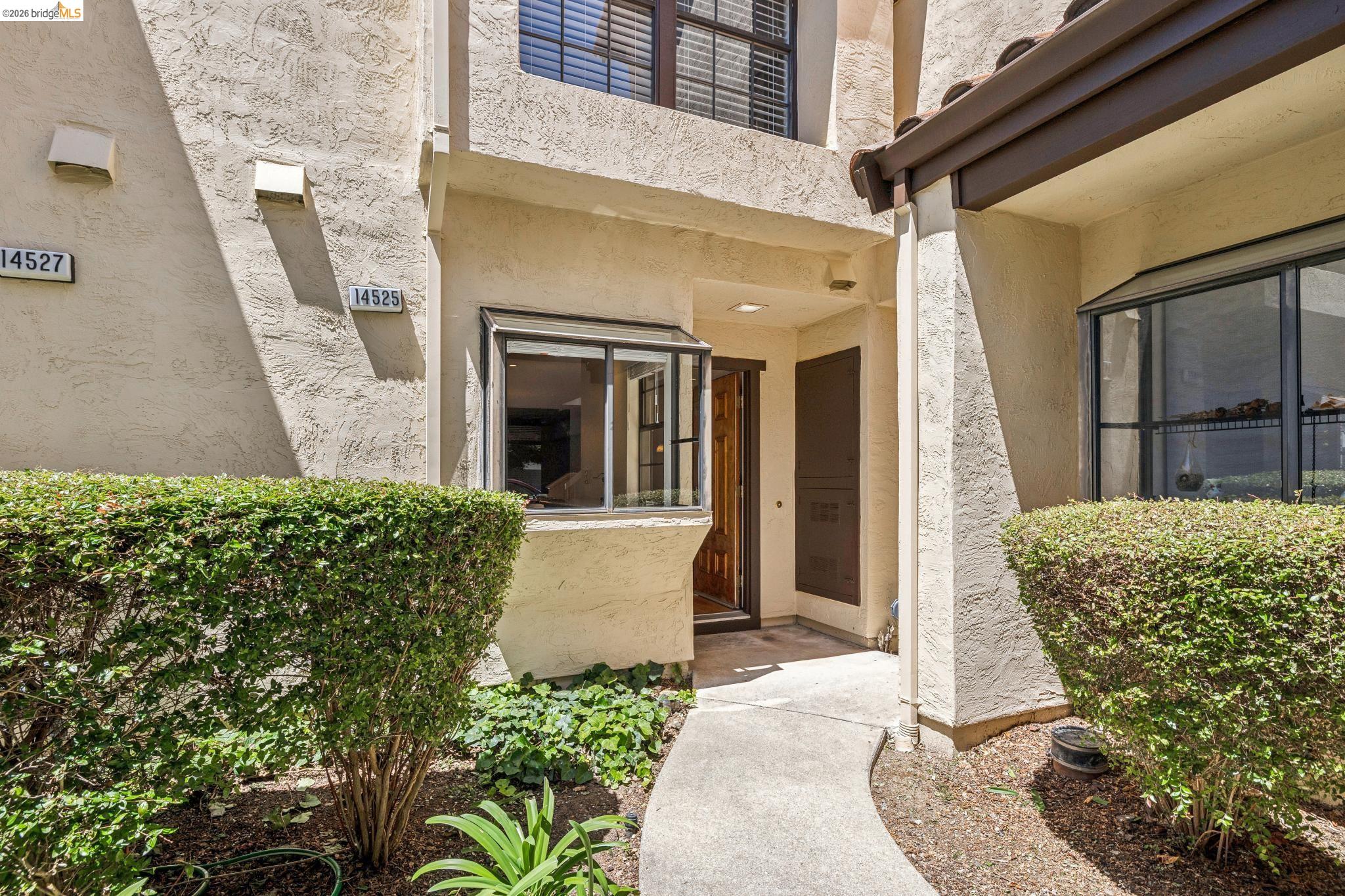 Photo #2: 41135046 Listing: Photo #2