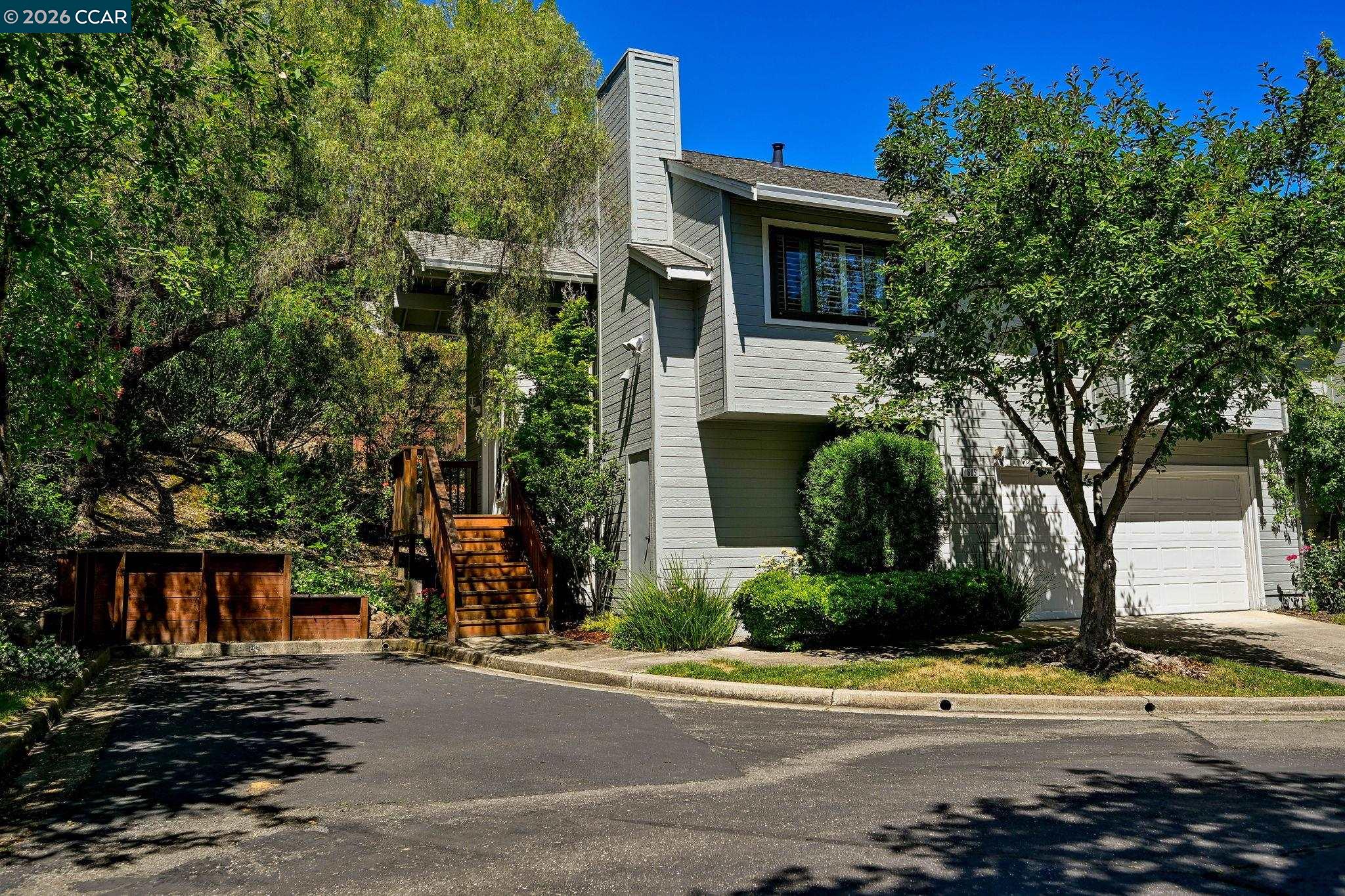 Photo #2: 41135047 Listing: Photo #2