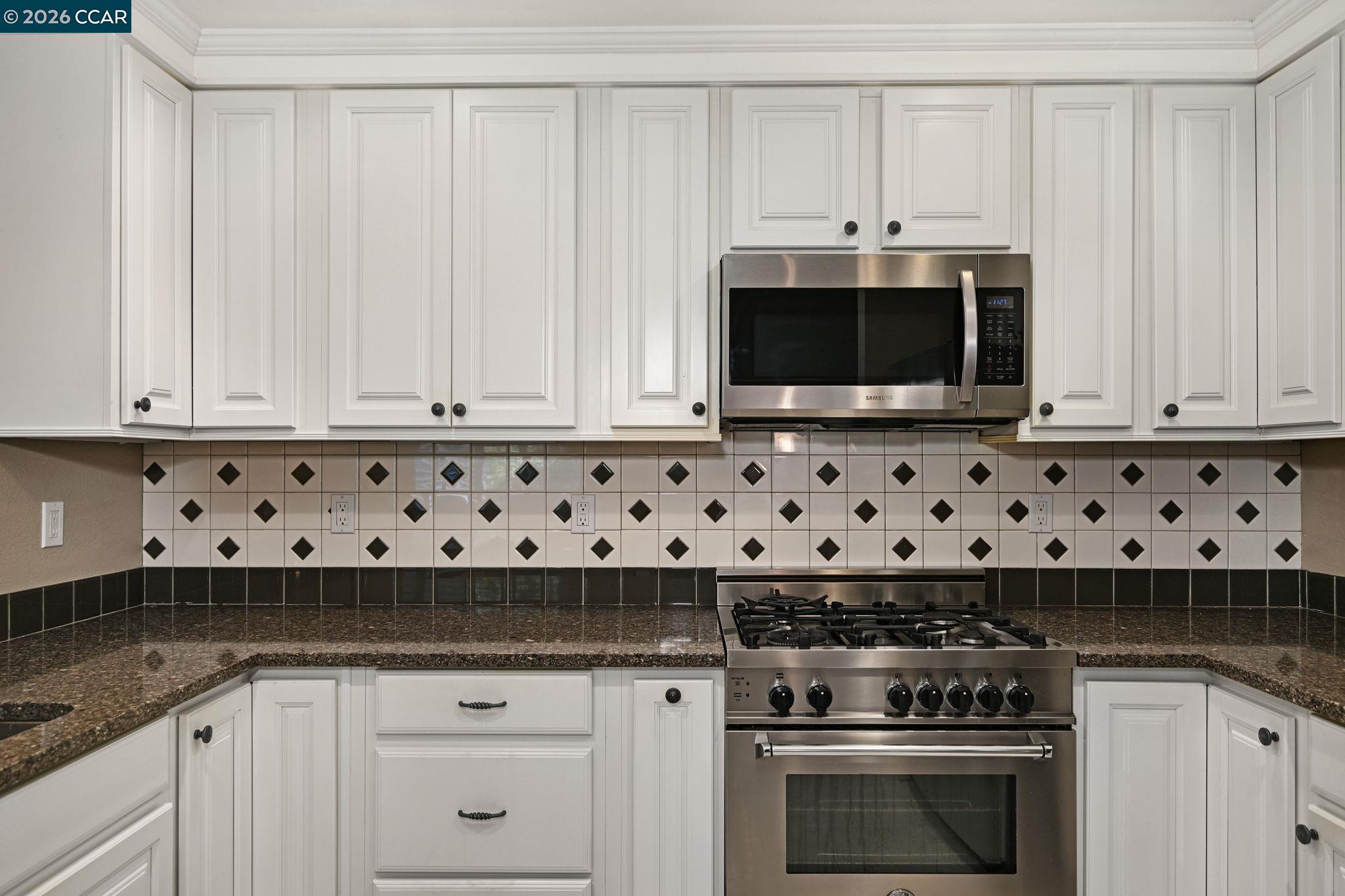 Photo #11: 41135047 Listing: Photo #11