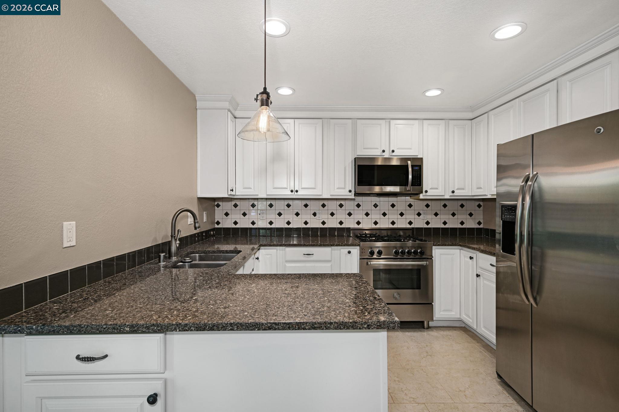 Photo #10: 41135047 Listing: Photo #10