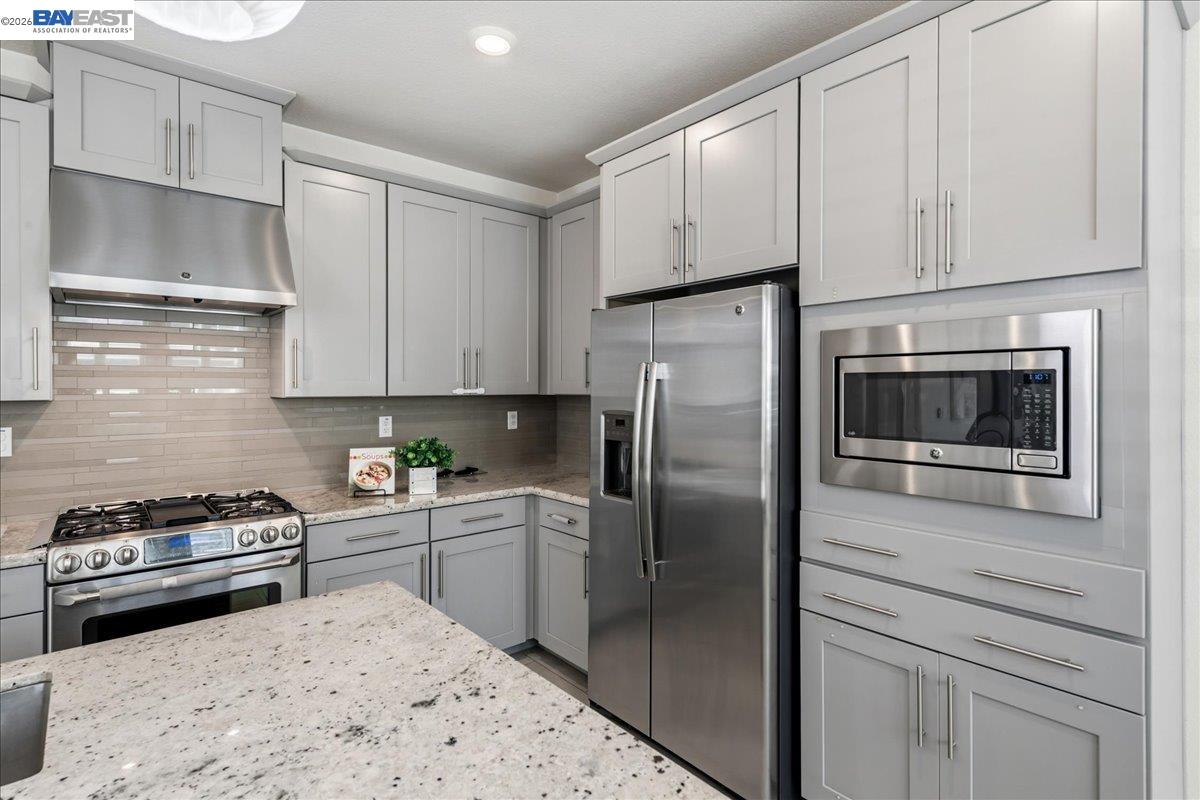 4052 Knightstown St, Dublin CA 94568 — photo 12