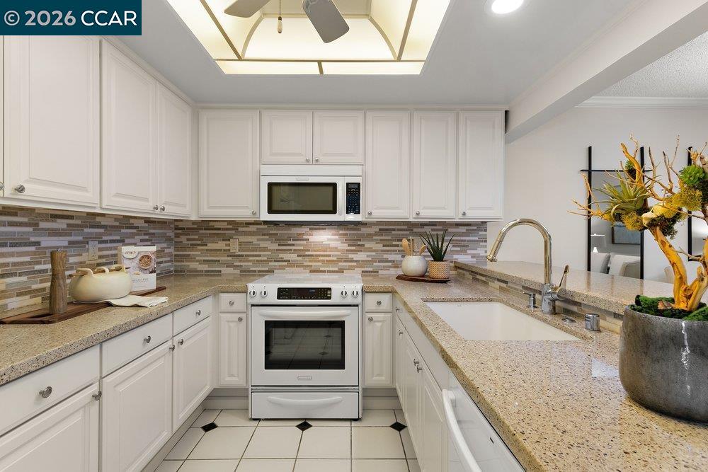 Photo #8: 41135077 Listing: Photo #8