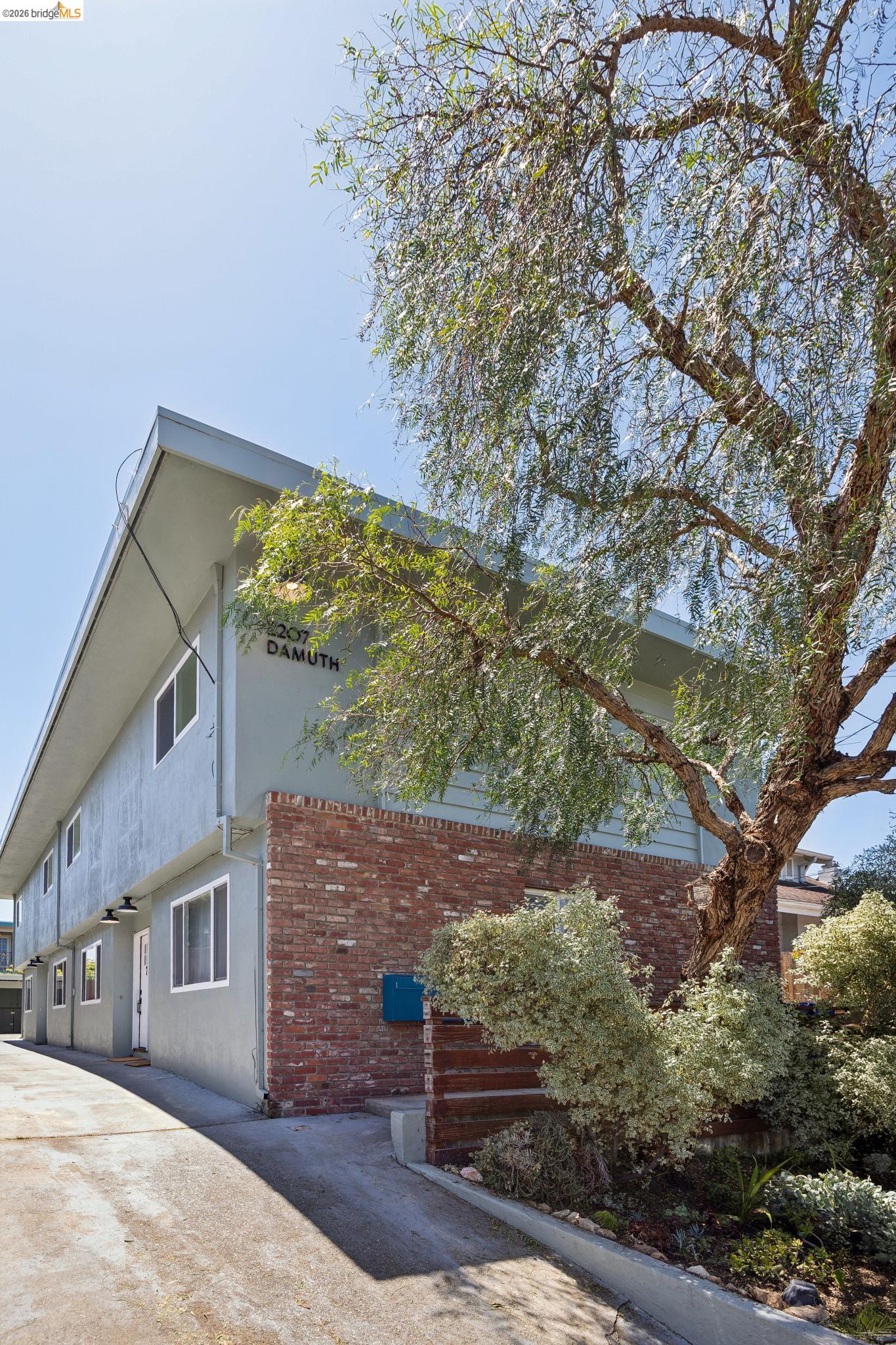Photo #2: 41135083 Listing: Photo #2