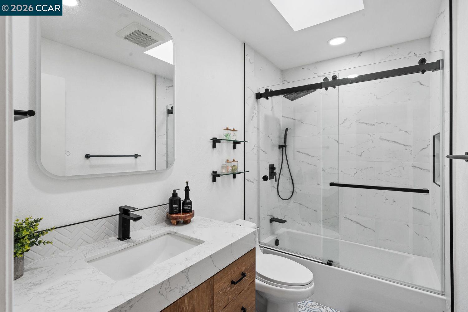 Photo #15: 41135101 Listing: Photo #15