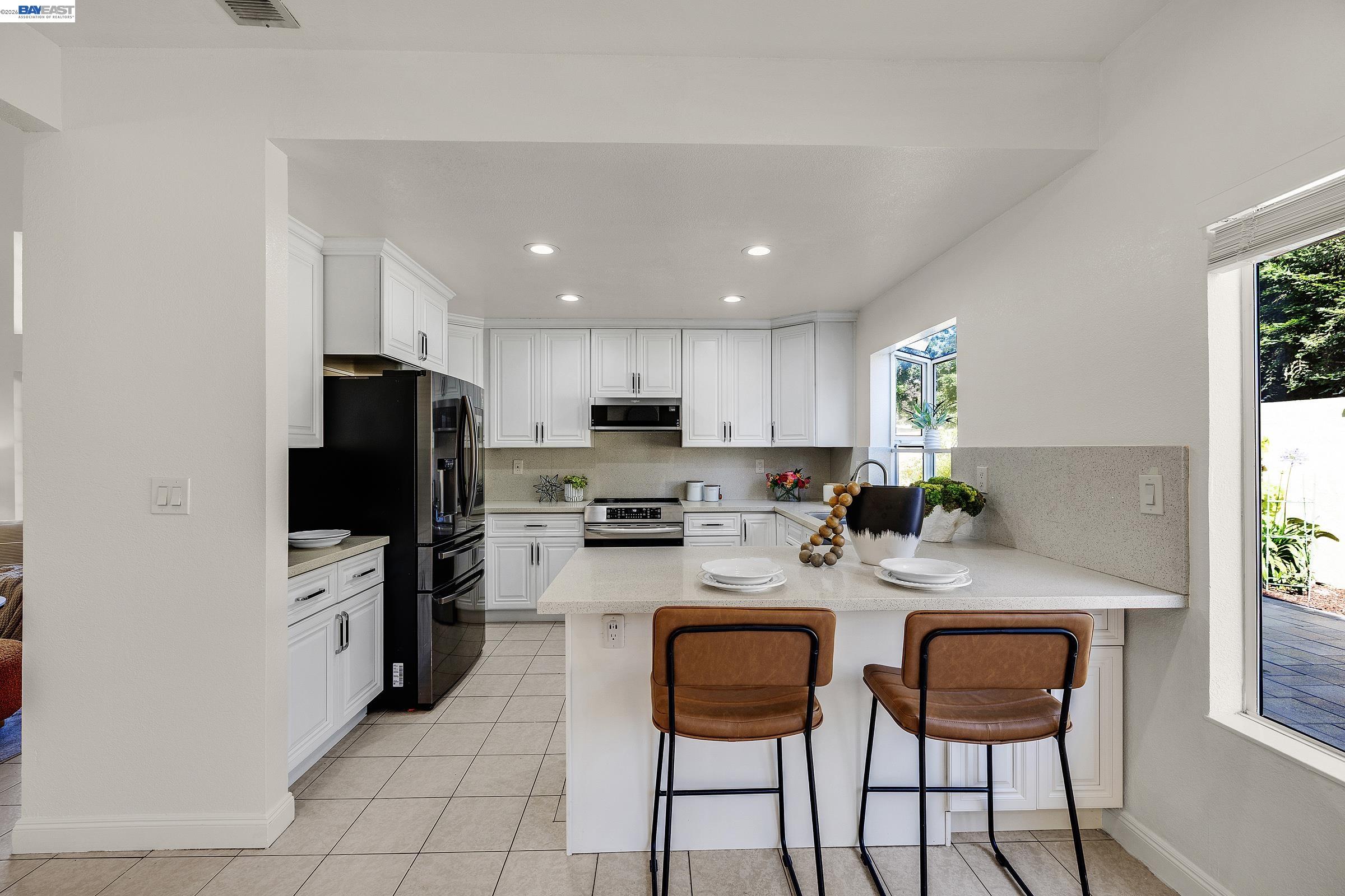 4290 Tiburon Dr, Fremont CA 94555 — photo 9