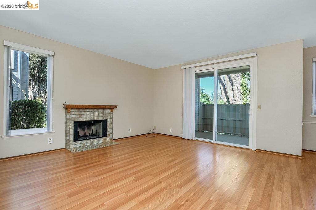 Photo #2: 41135116 Listing: Photo #2