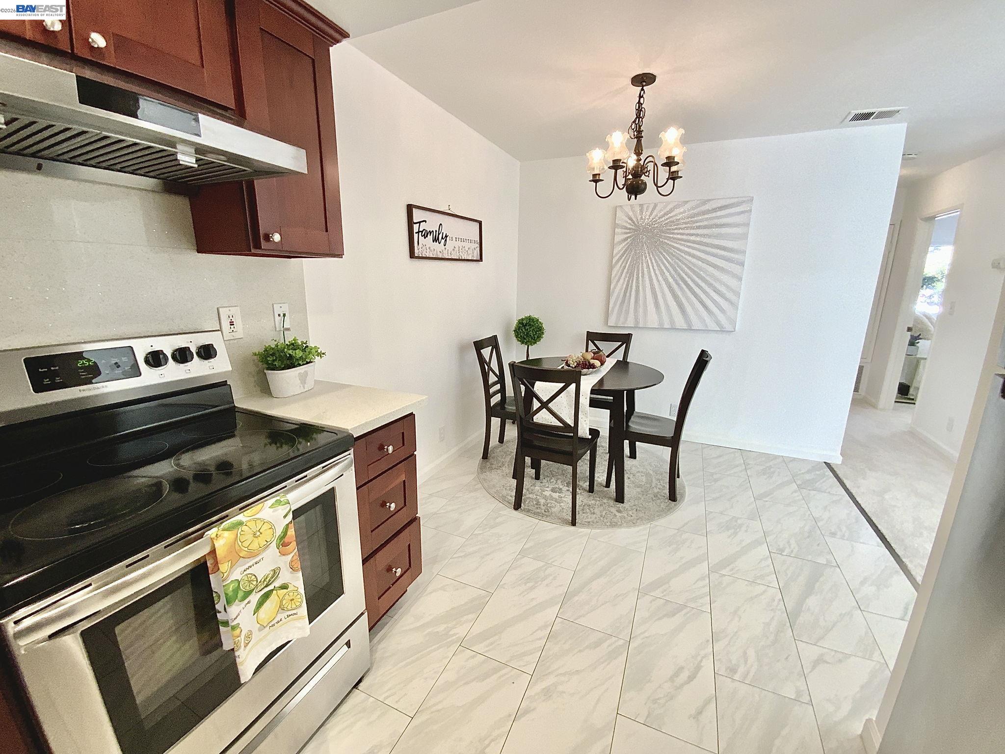 Photo #12: 41135133 Listing: Photo #12