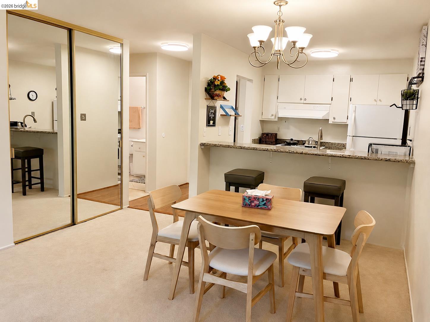 Photo #7: 41135136 Listing: Photo #7