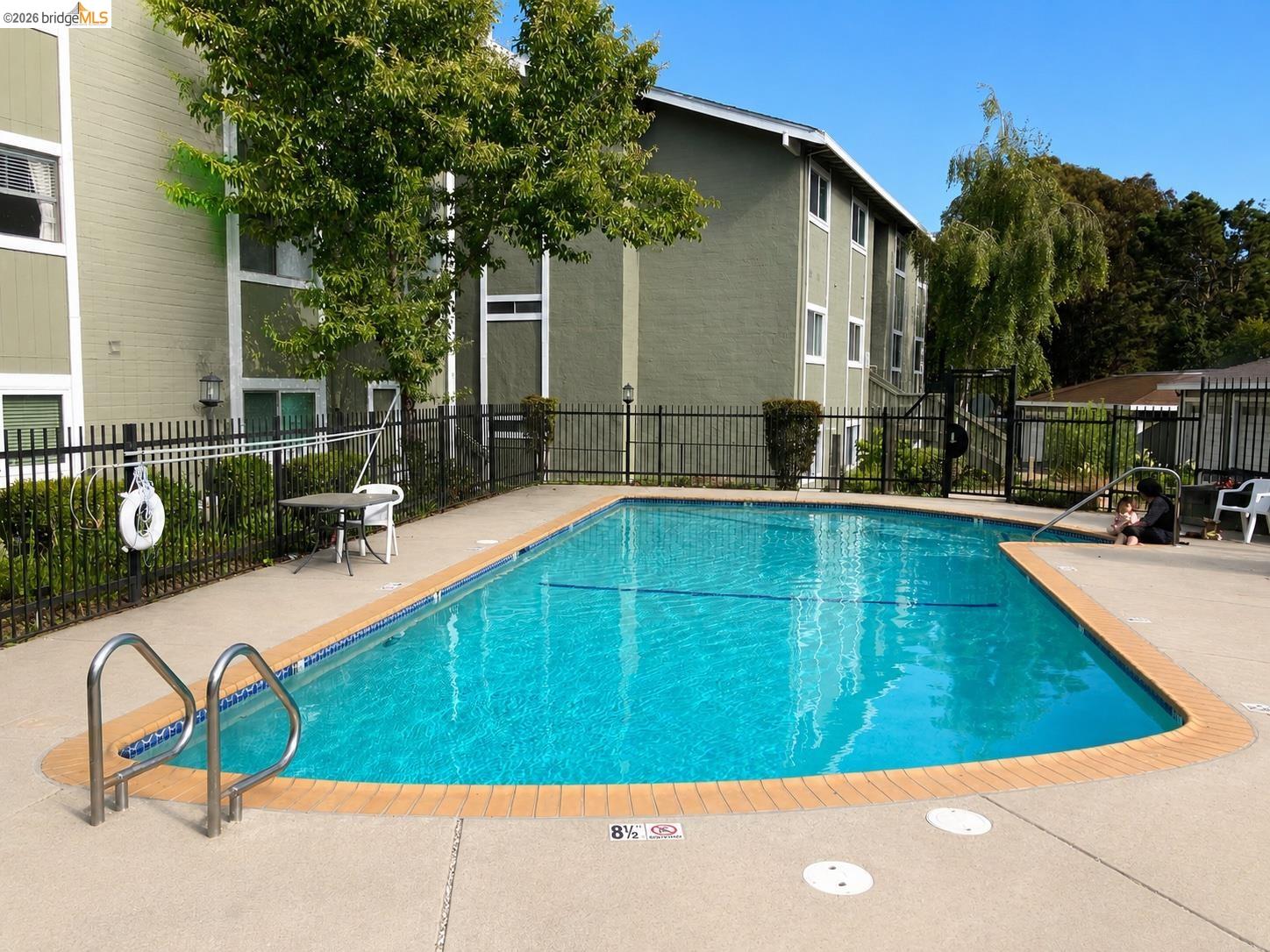 Photo #9: 41135137 Listing: Photo #9