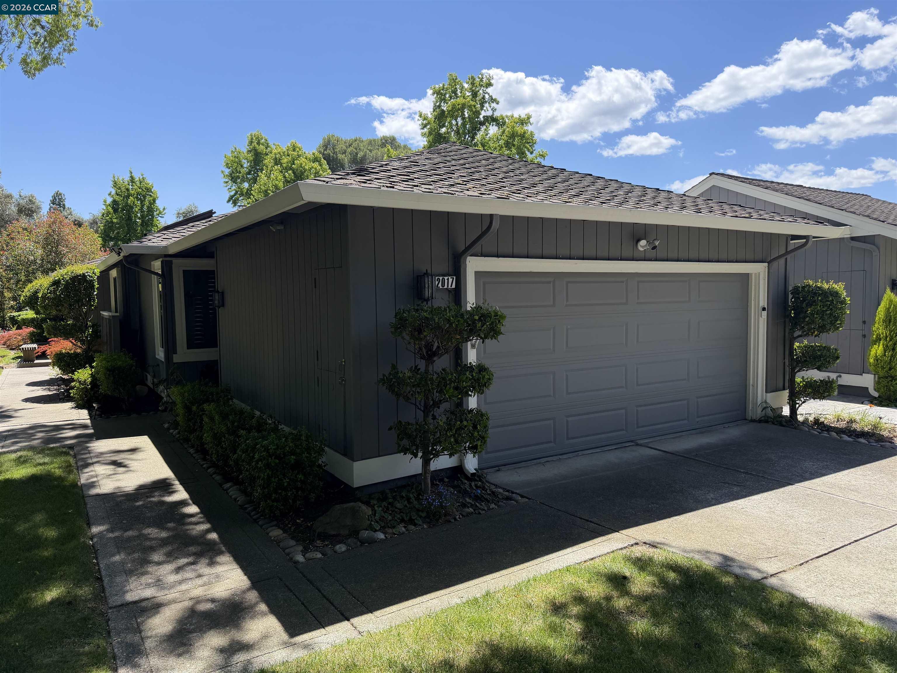 Photo #3: 41135139 Listing: Photo #3