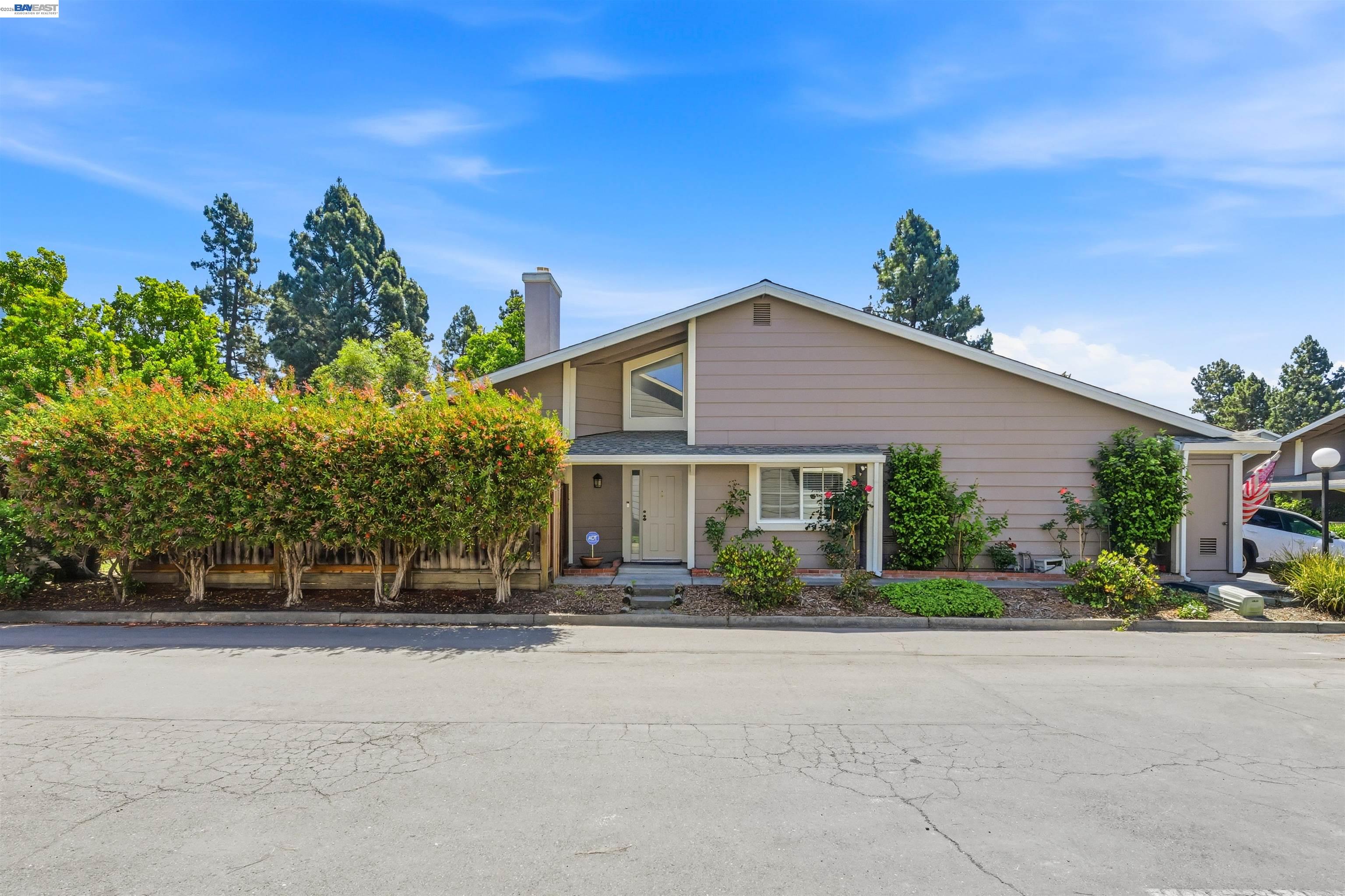 Photo #1: 41135184 Listing: Photo #1
