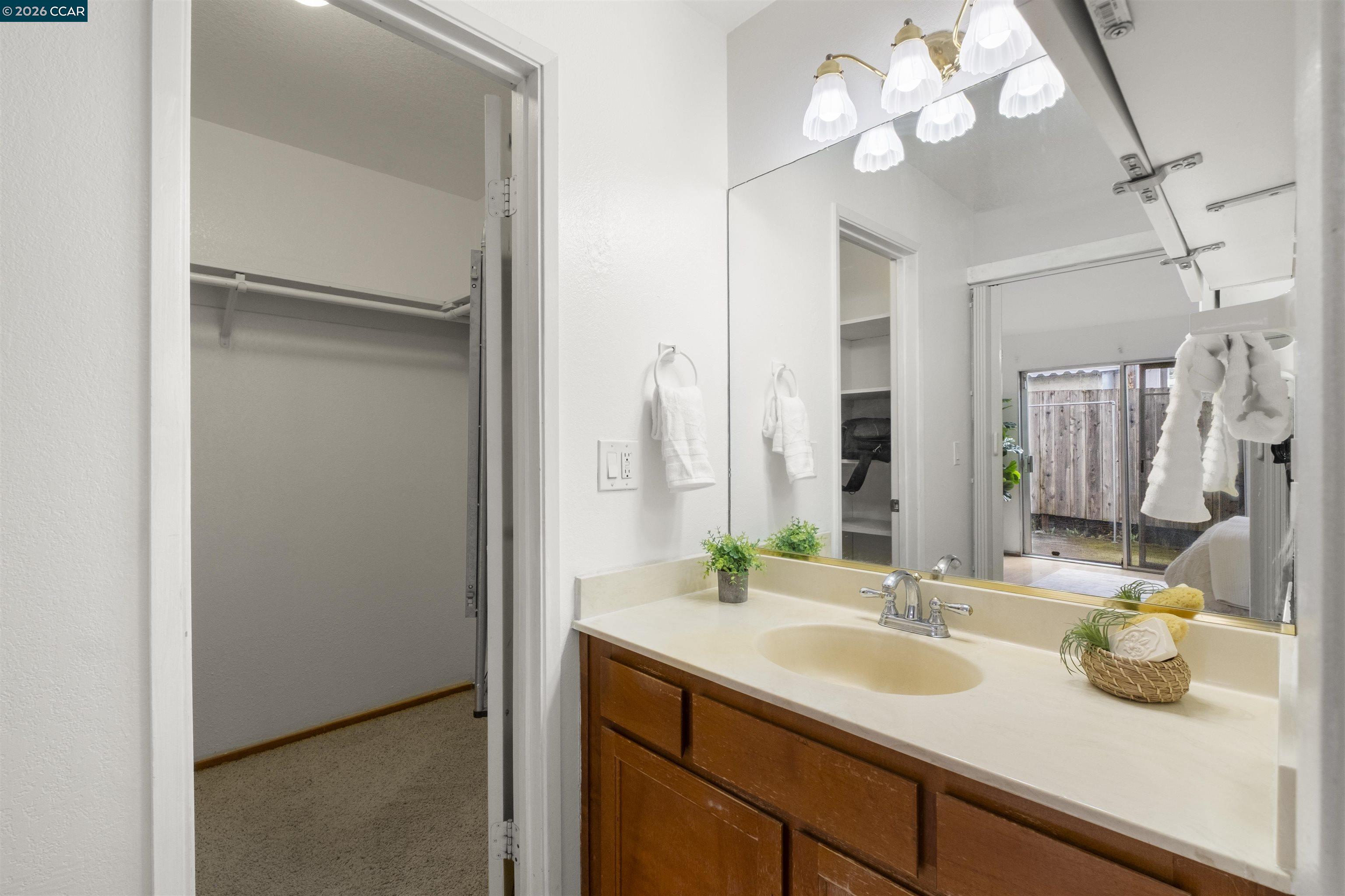 Photo #22: 41135186 Listing: Photo #22