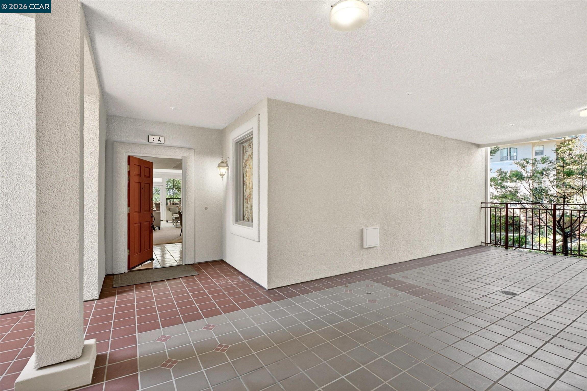 Photo #3: 41135188 Listing: Photo #3