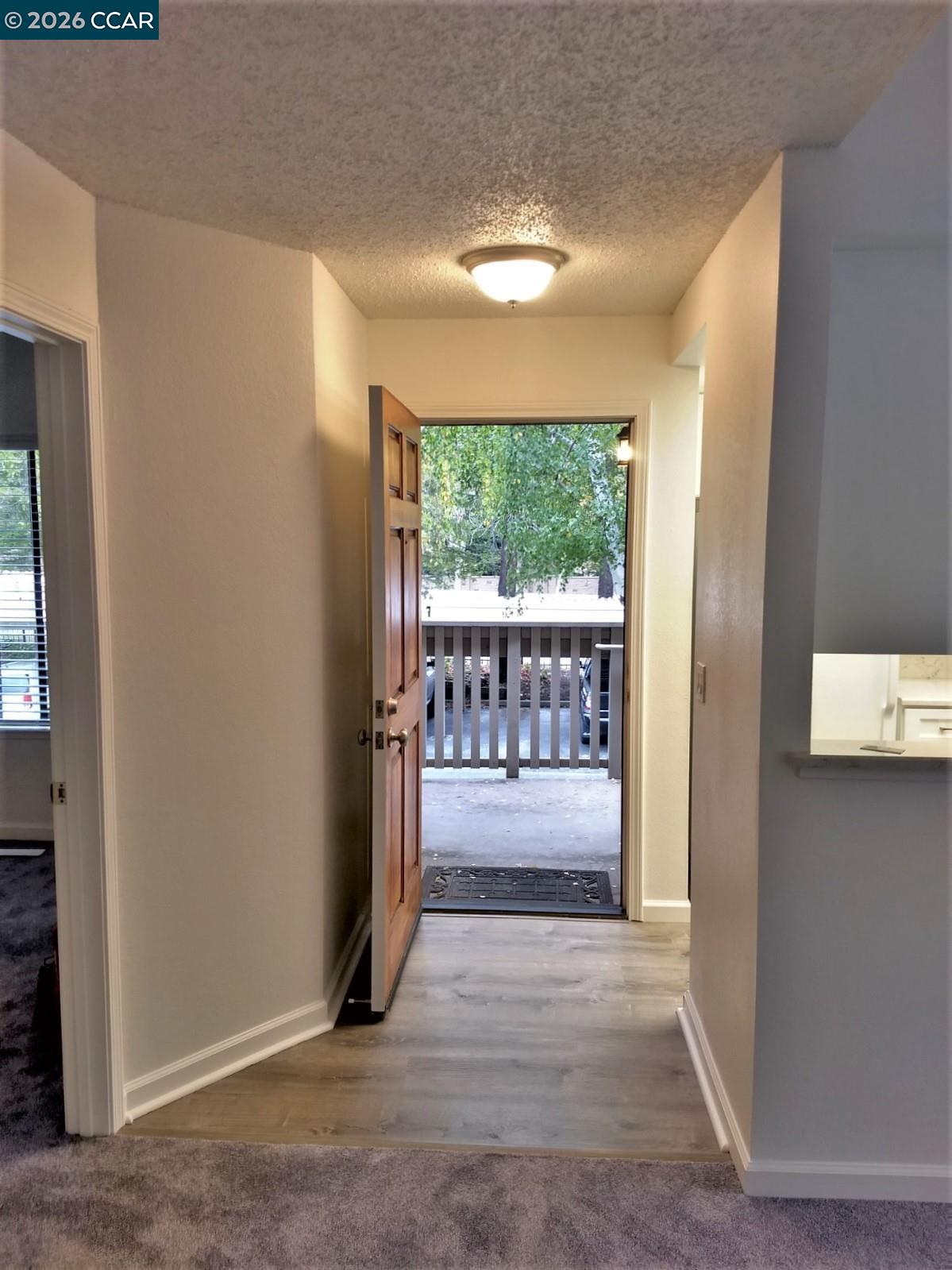 Photo #3: 41135197 Listing: Photo #3