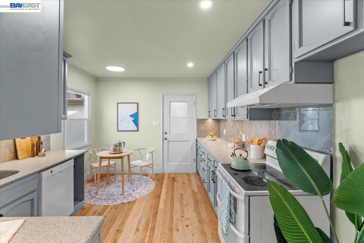 320 Beach Rd, Alameda CA 94502 — photo 22