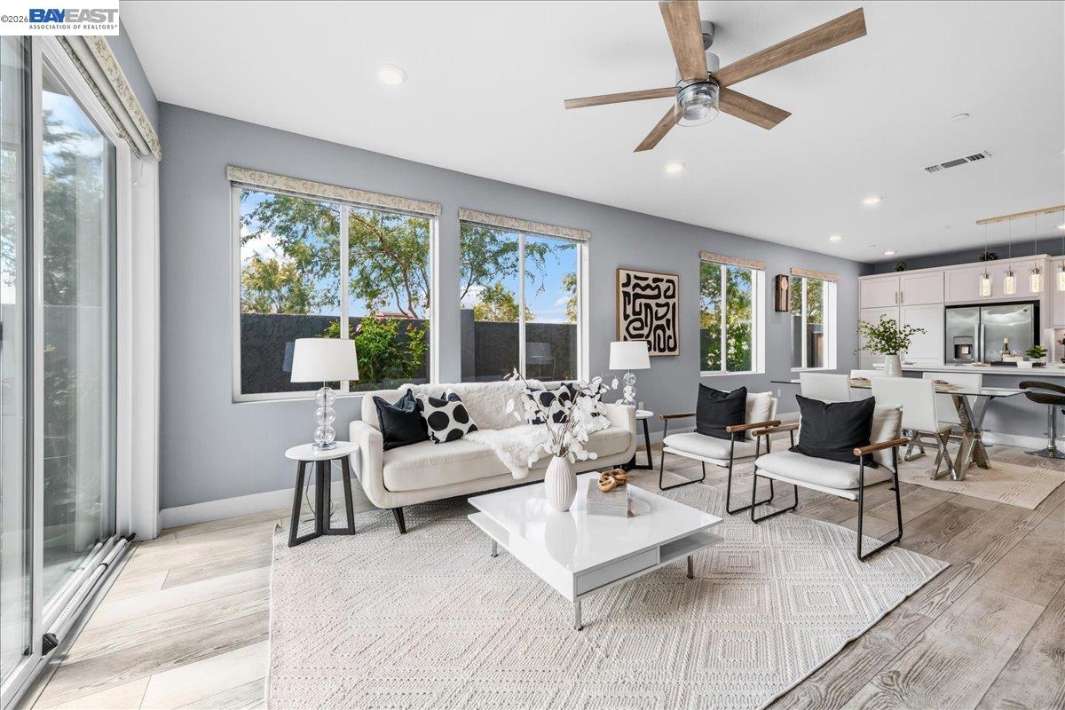 5806 Silhouette Ct, Dublin CA 94568 — photo 12