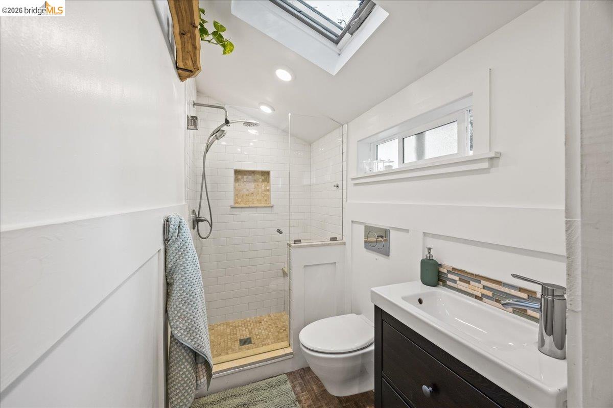 10809 Mcintyre St, Oakland CA 94605 — photo 28