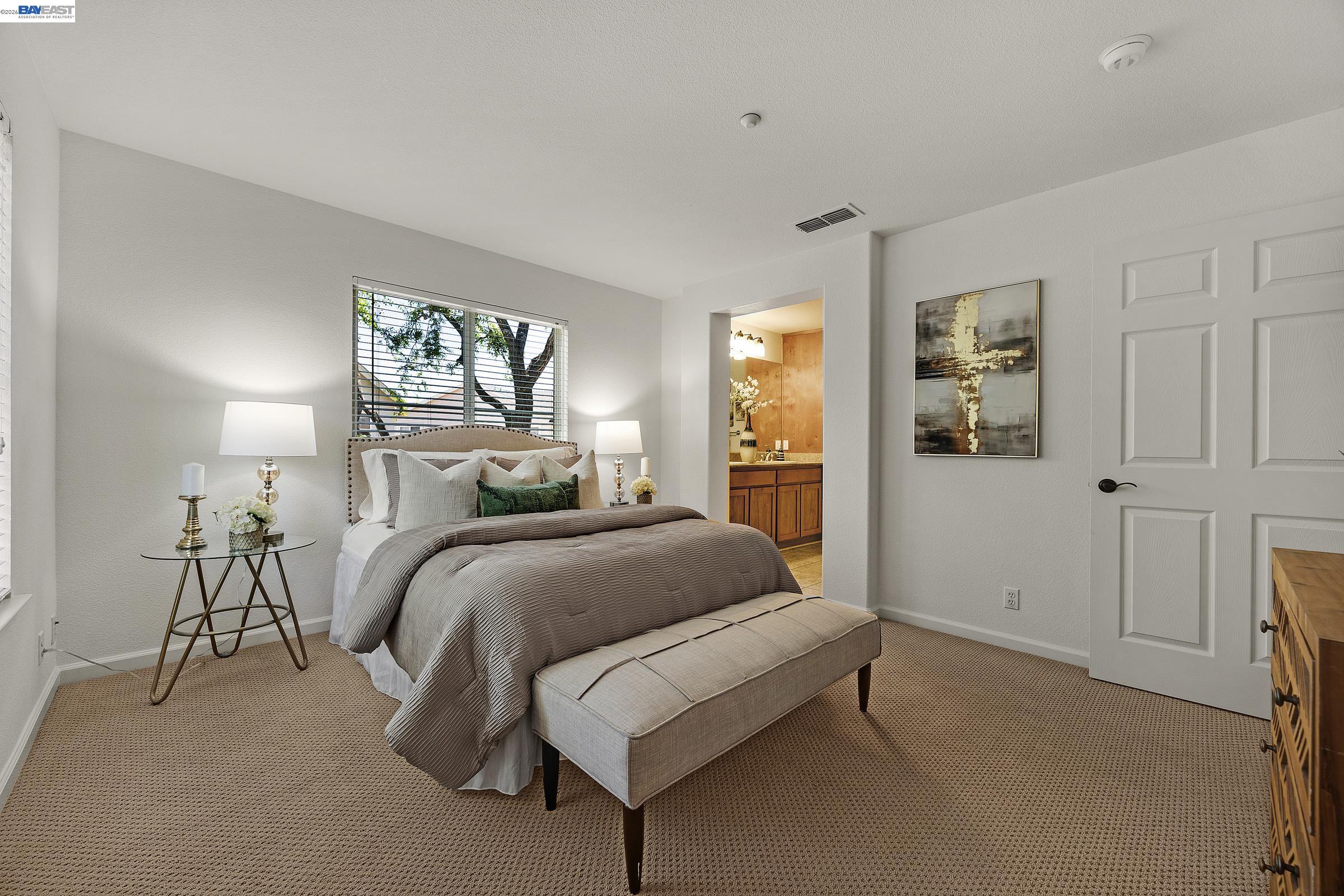 Photo #15: 41135259 Listing: Photo #15
