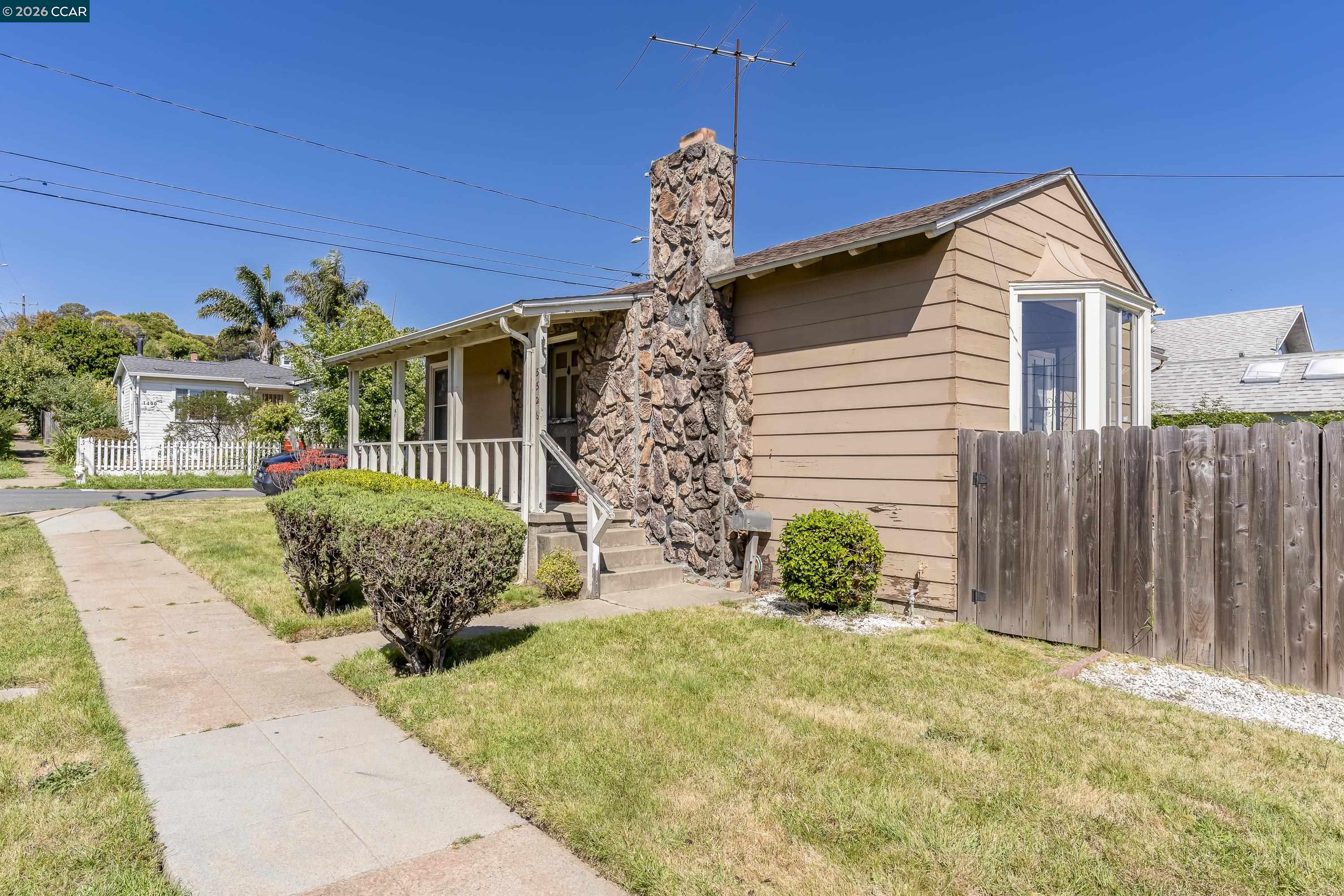 5526 Carl Ave, Richmond CA 94804 — photo 3