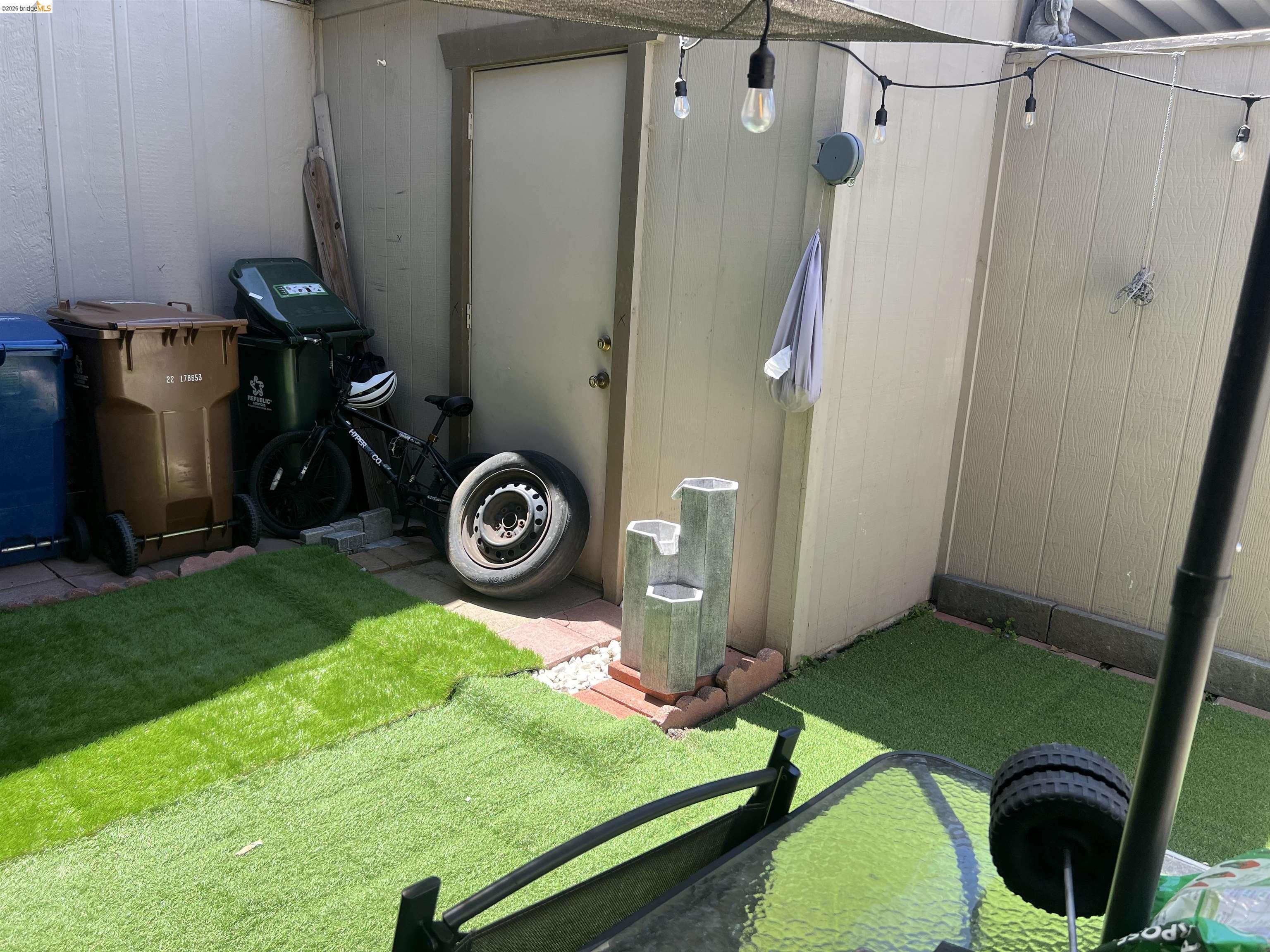 Photo #3: 41135268 Listing: Photo #3