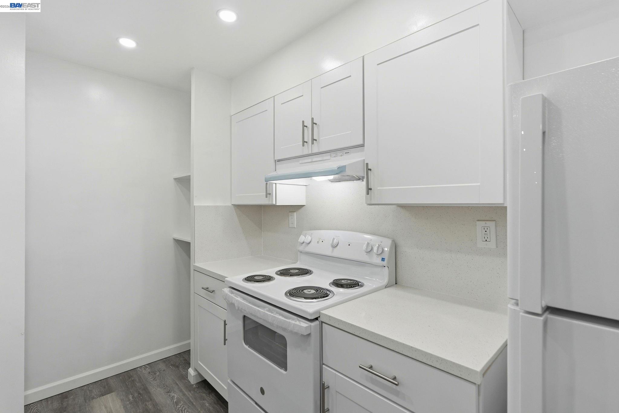 Photo #12: 41135300 Listing: Photo #12