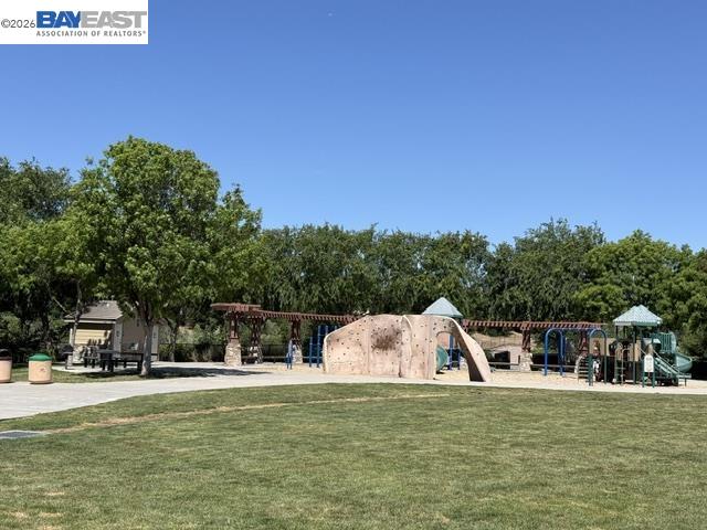 Photo #12: 41135302 Listing: Photo #12