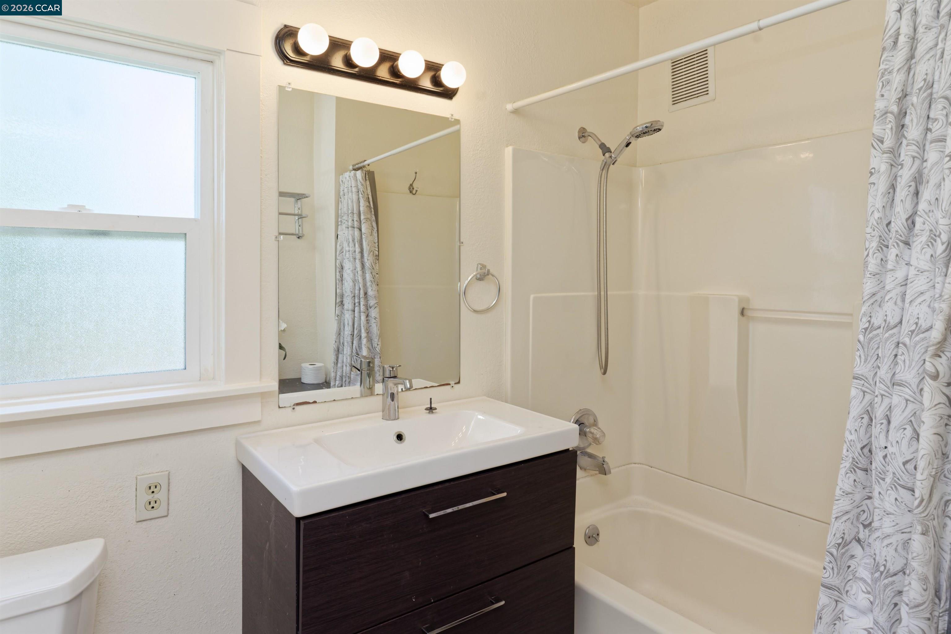 6312 Herzog Street, Oakland CA 94608 — photo 20