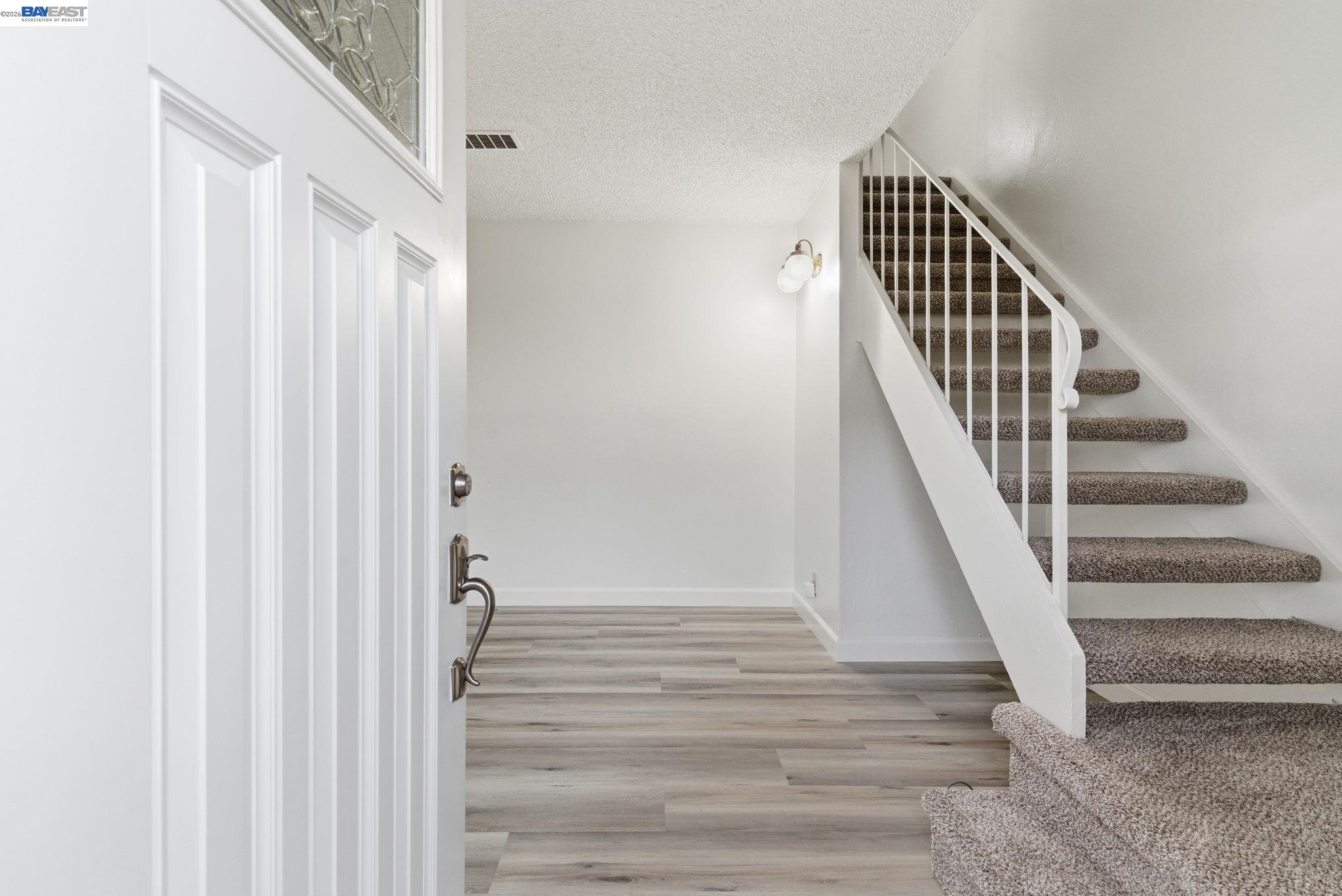 Photo #5: 41135348 Listing: Photo #5