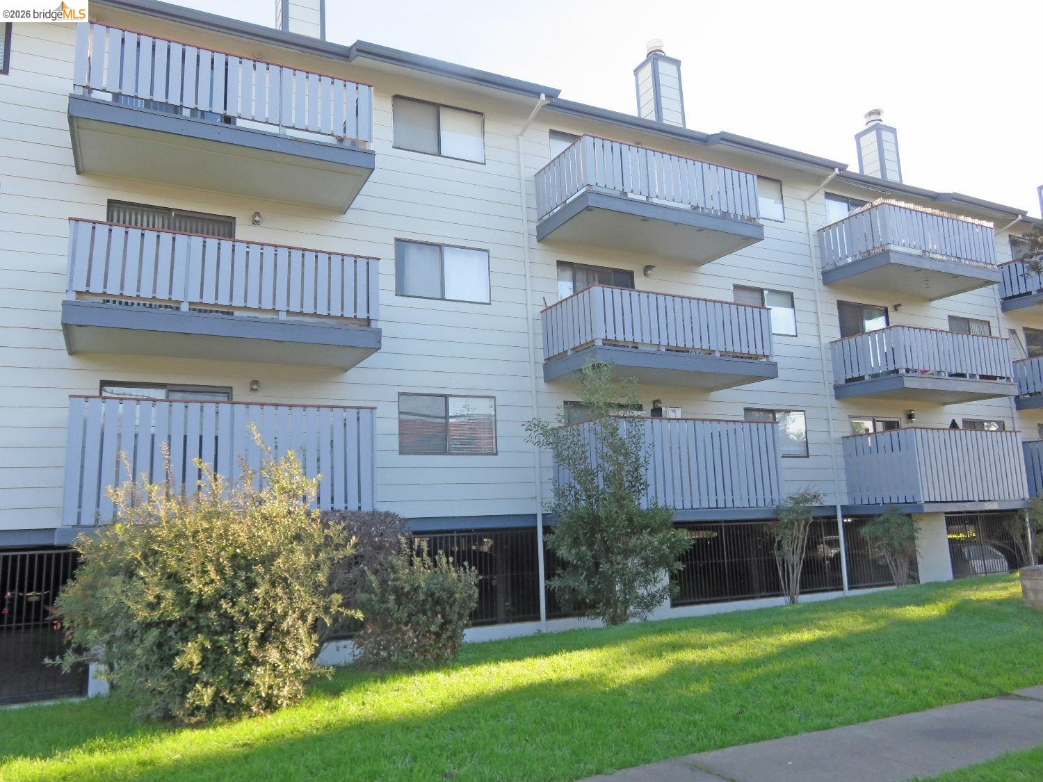 Photo #1: 41135350 Listing: Photo #1