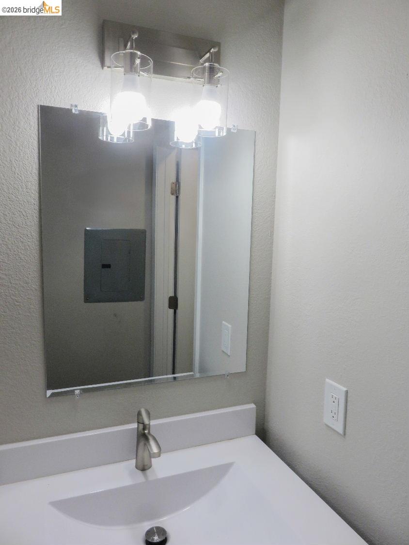 Photo #12: 41135350 Listing: Photo #12