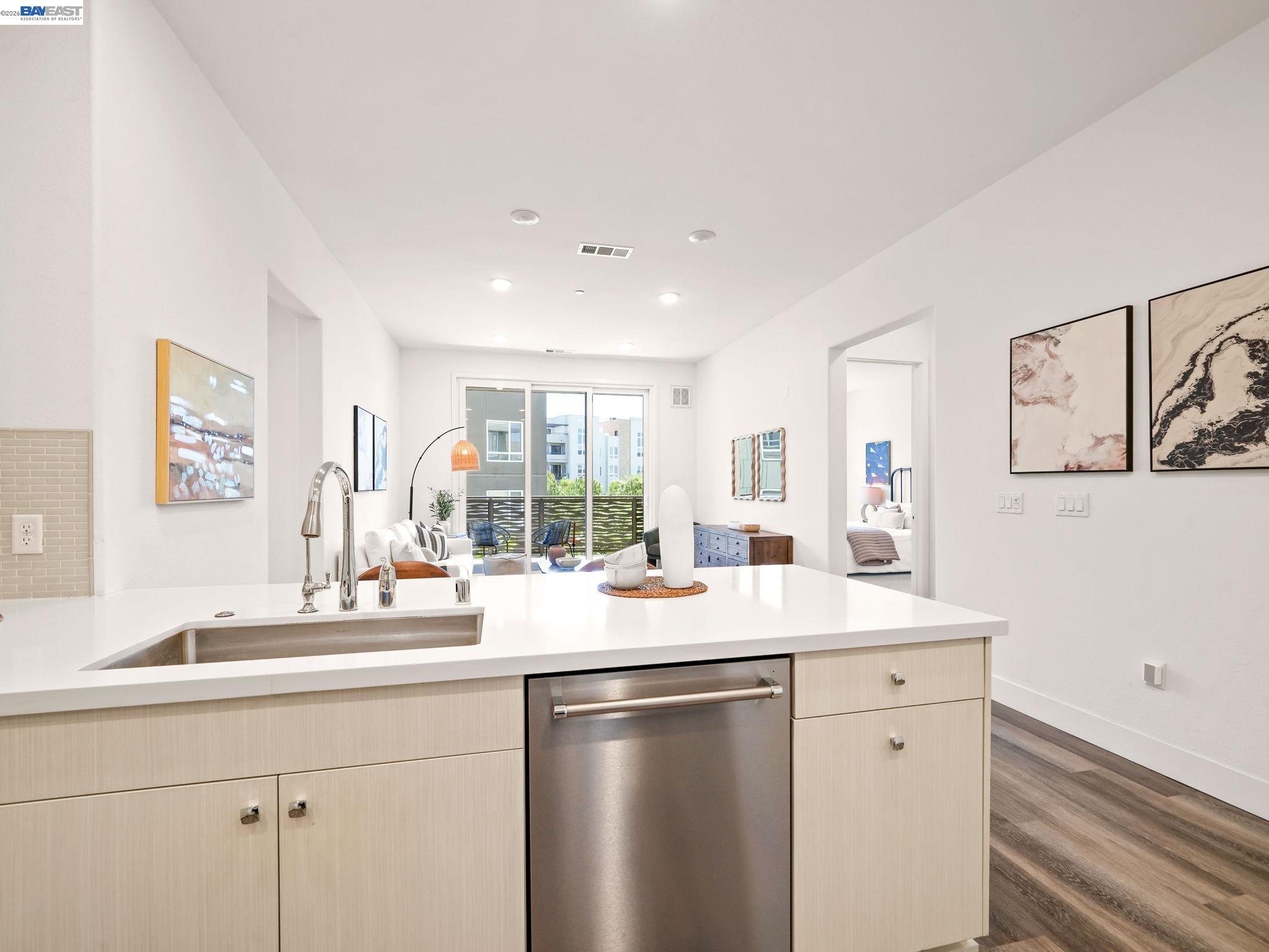 Photo #9: 41135351 Listing: Photo #9
